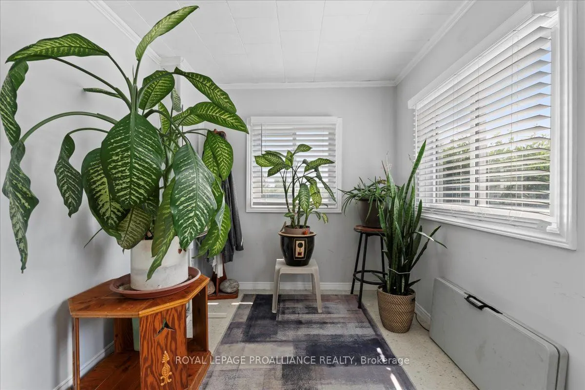644 Smokes Point Road