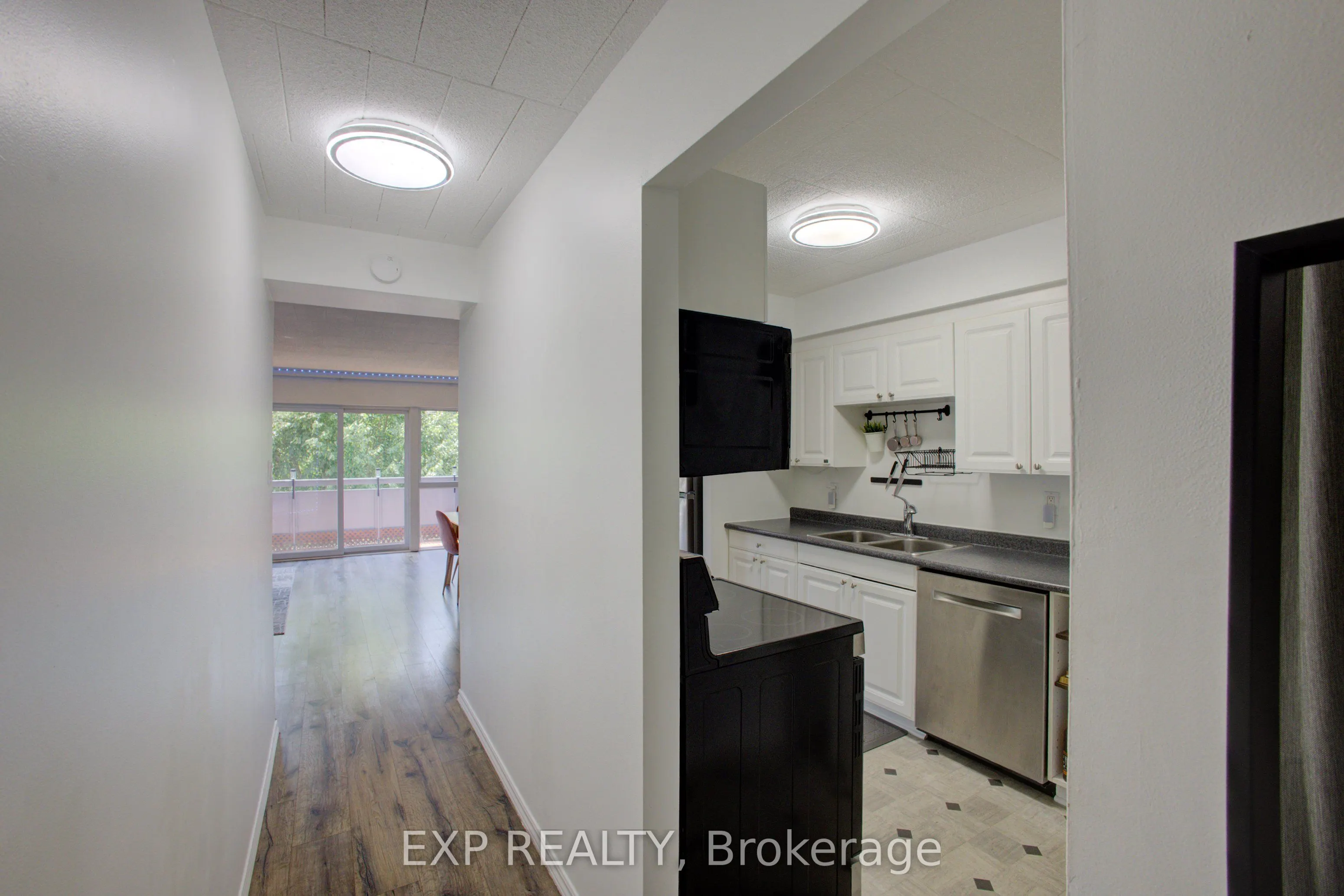 91 Conroy Crescent, #202