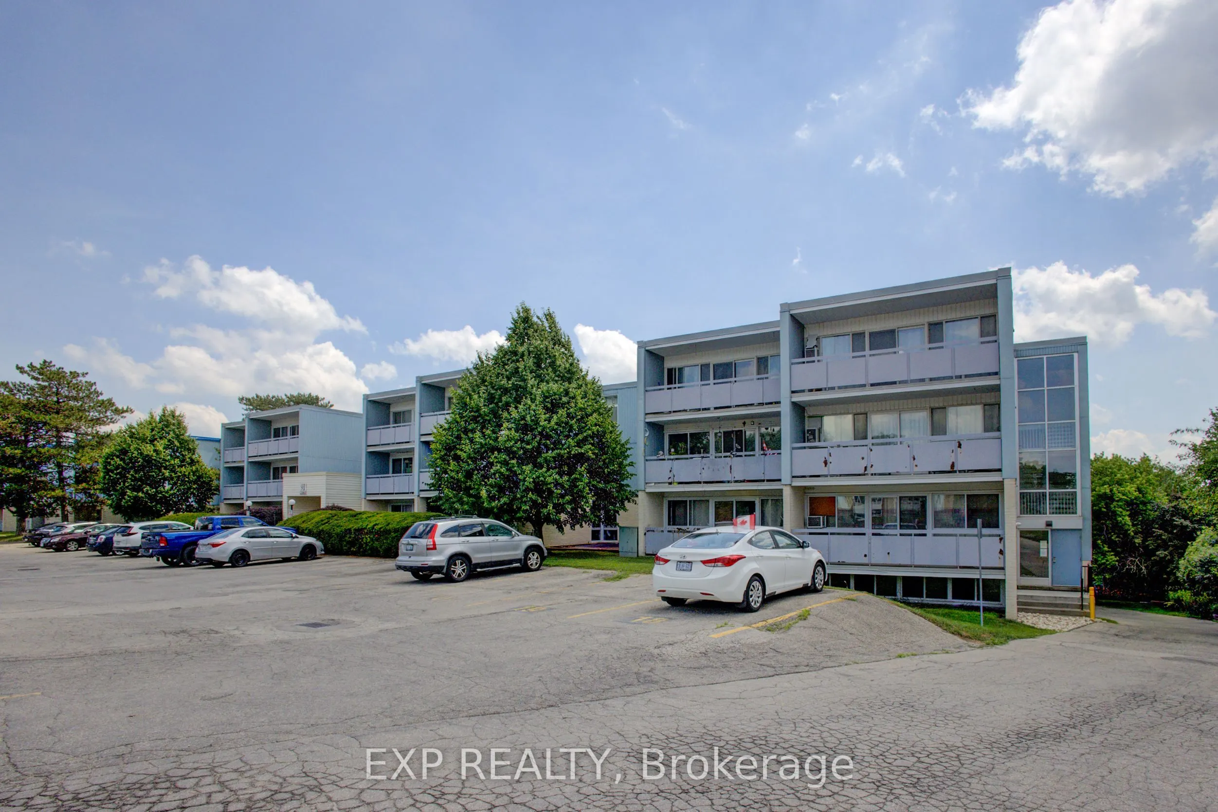 91 Conroy Crescent, #202