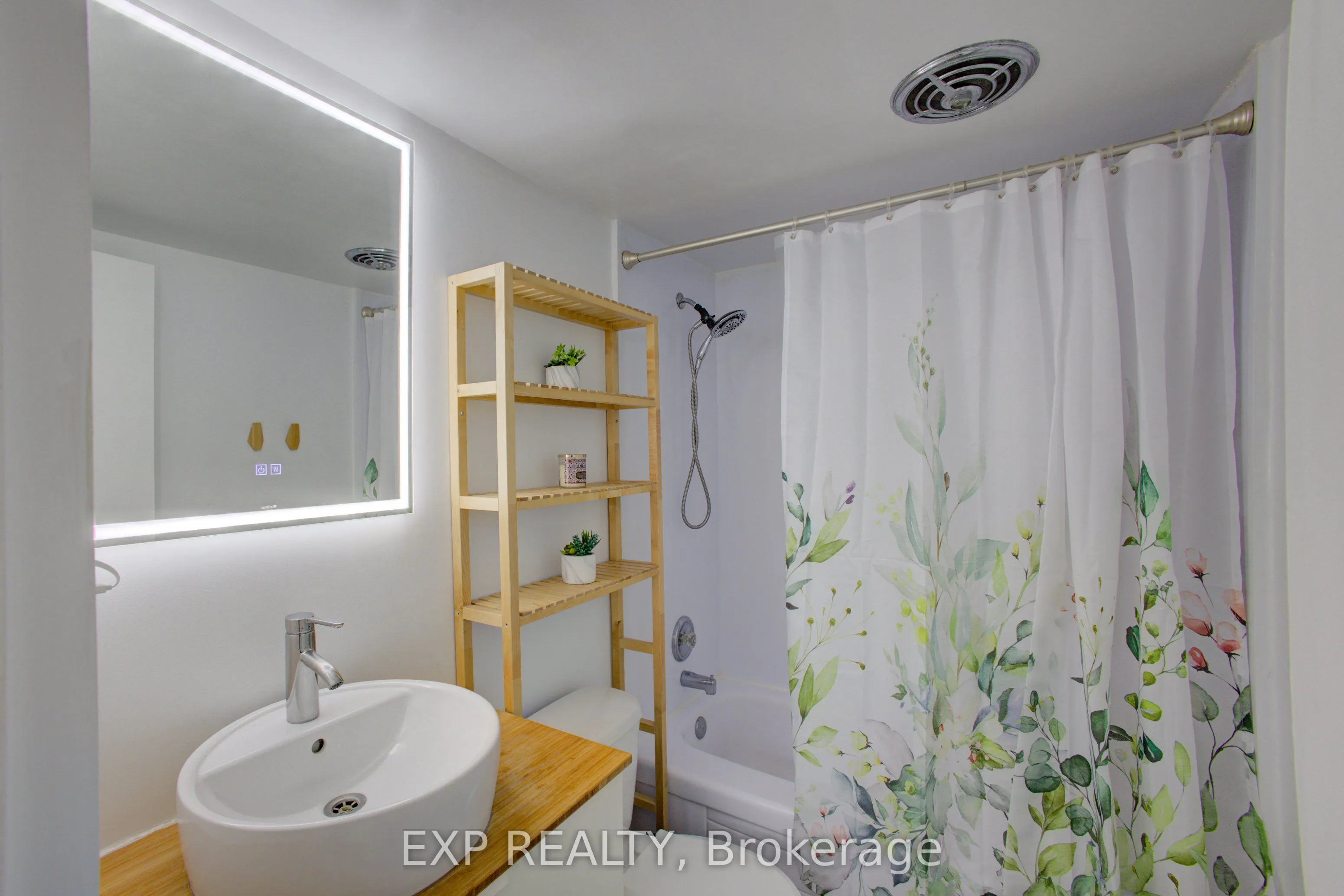 91 Conroy Crescent, #202
