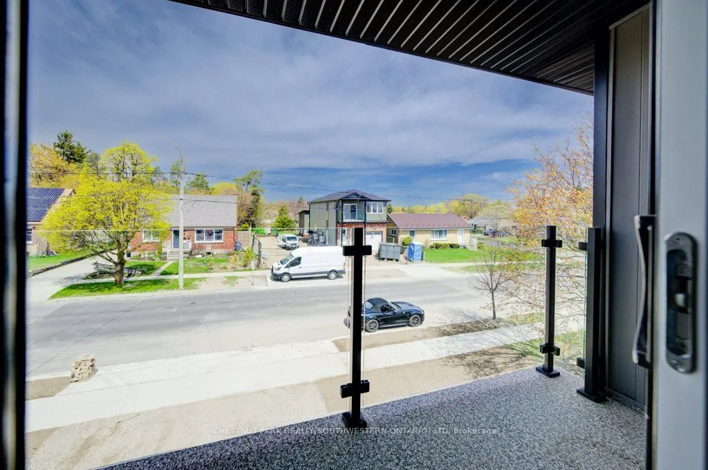 575 Guelph Street