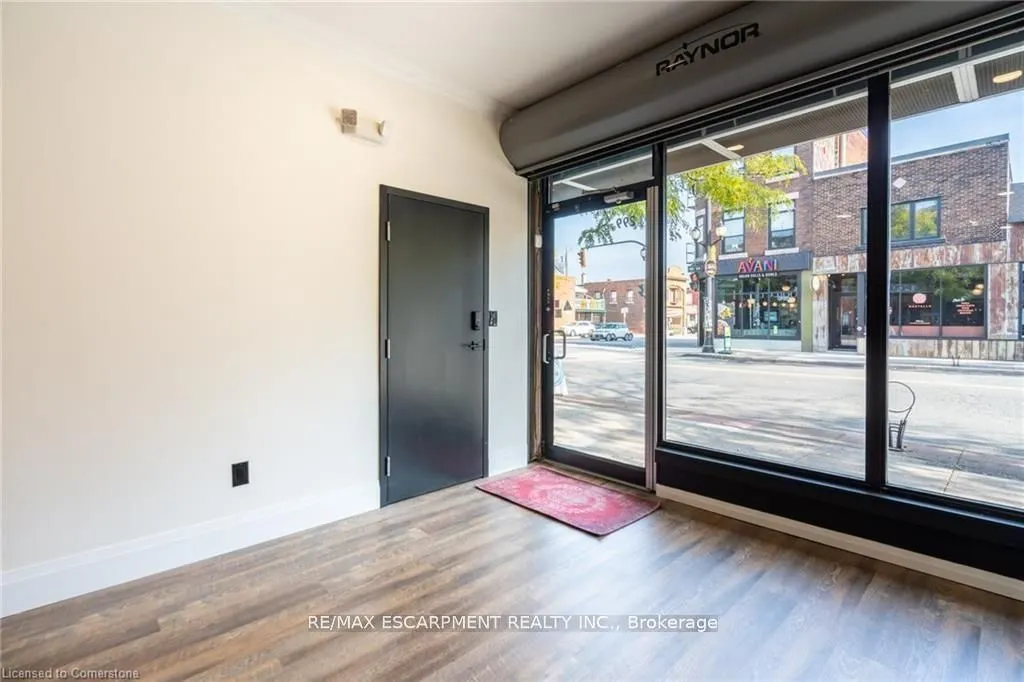 299 James Street N