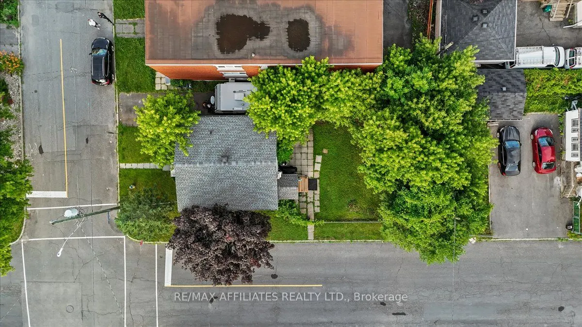 310 Shakespeare Street