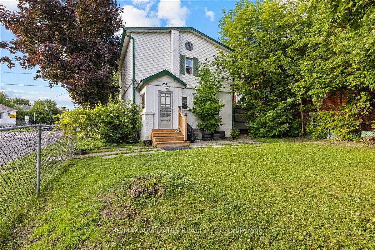 310 Shakespeare Street