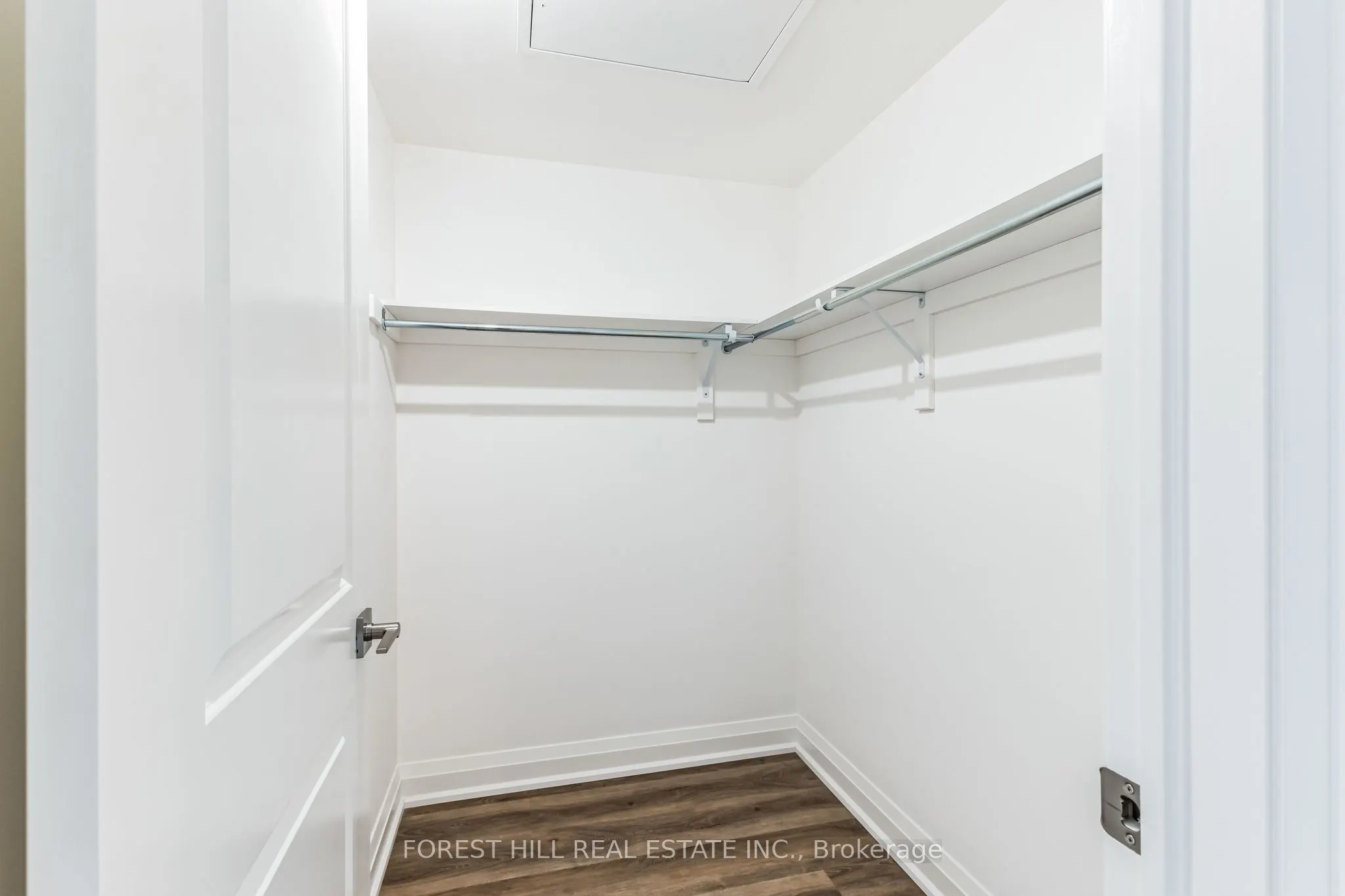120 Summersides Boulevard, #205