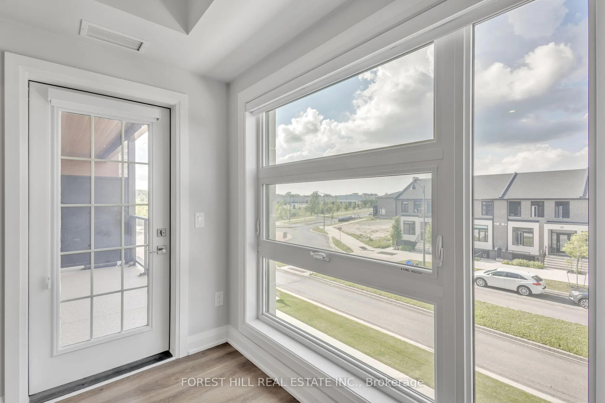 120 Summersides Boulevard, #205