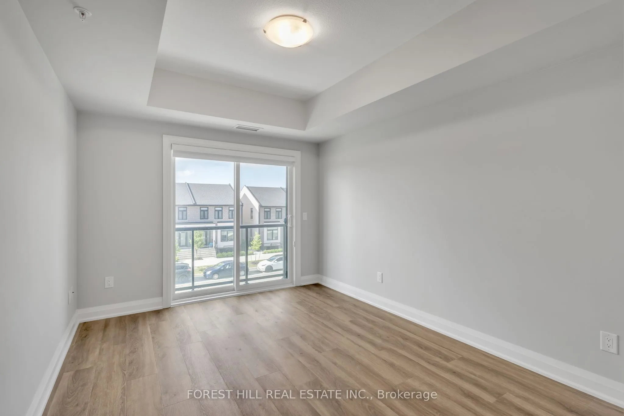 120 Summersides Boulevard, #205
