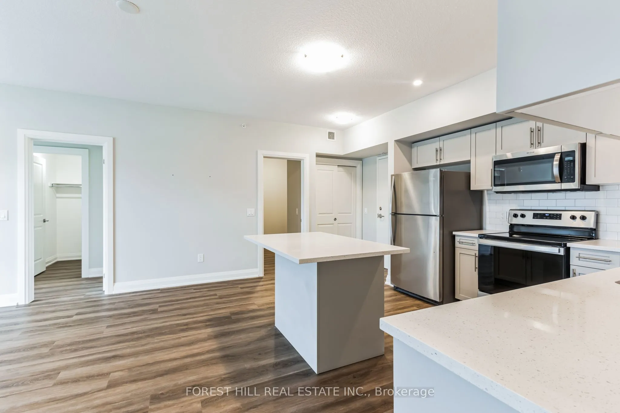 120 Summersides Boulevard, #205
