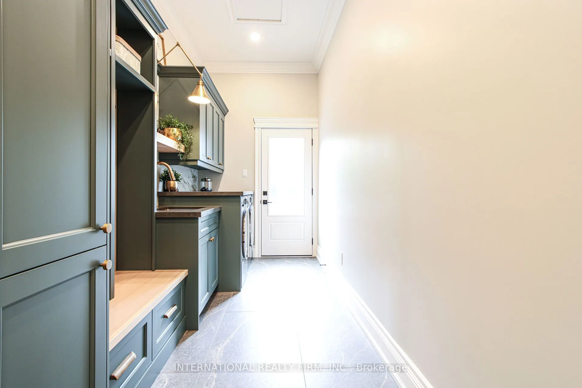 38 Brian Boulevard