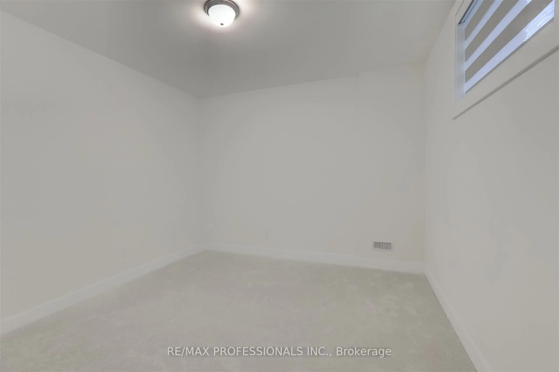 118 Dorothy Drive