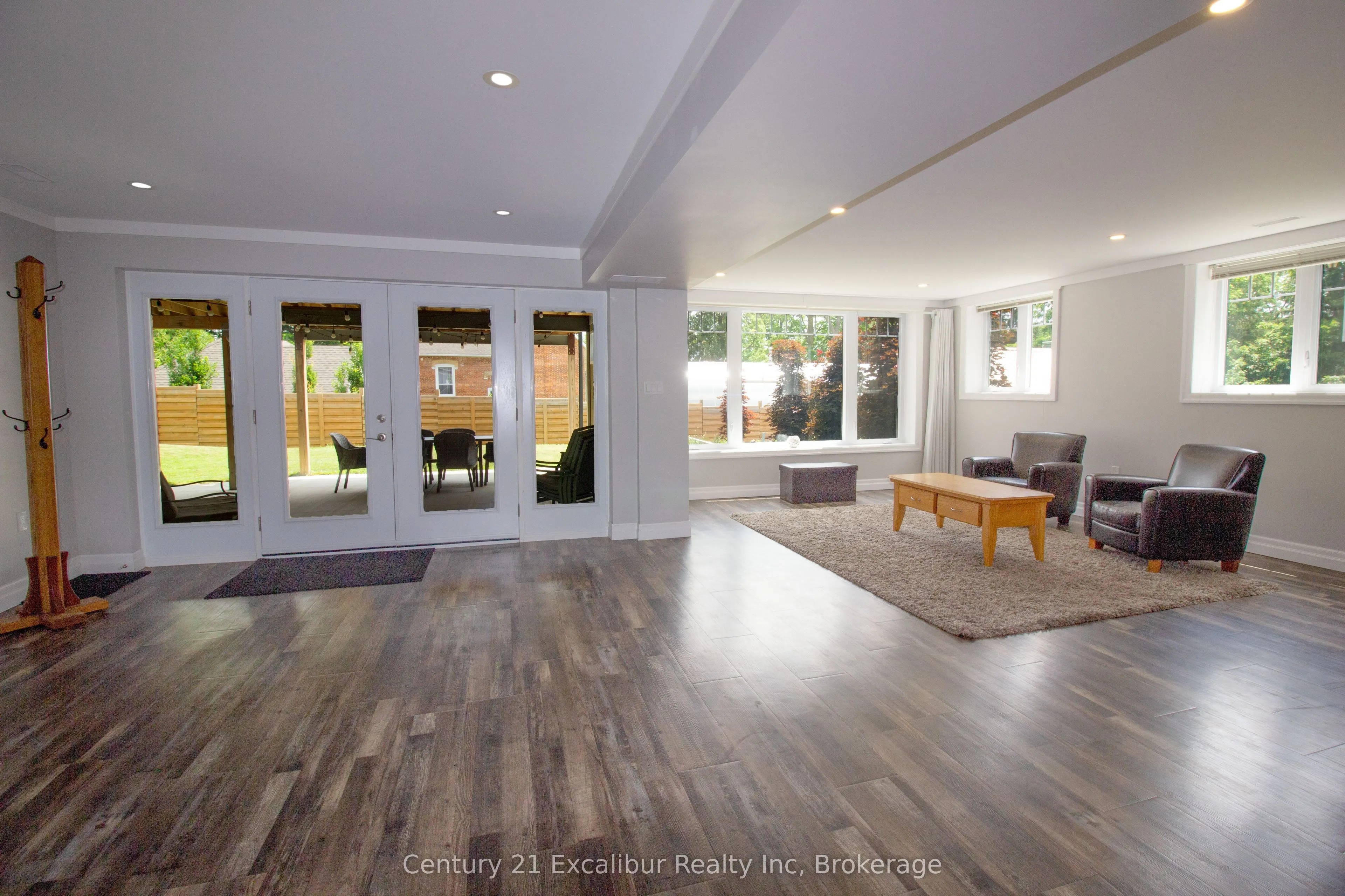 566 St. Patrick Street E