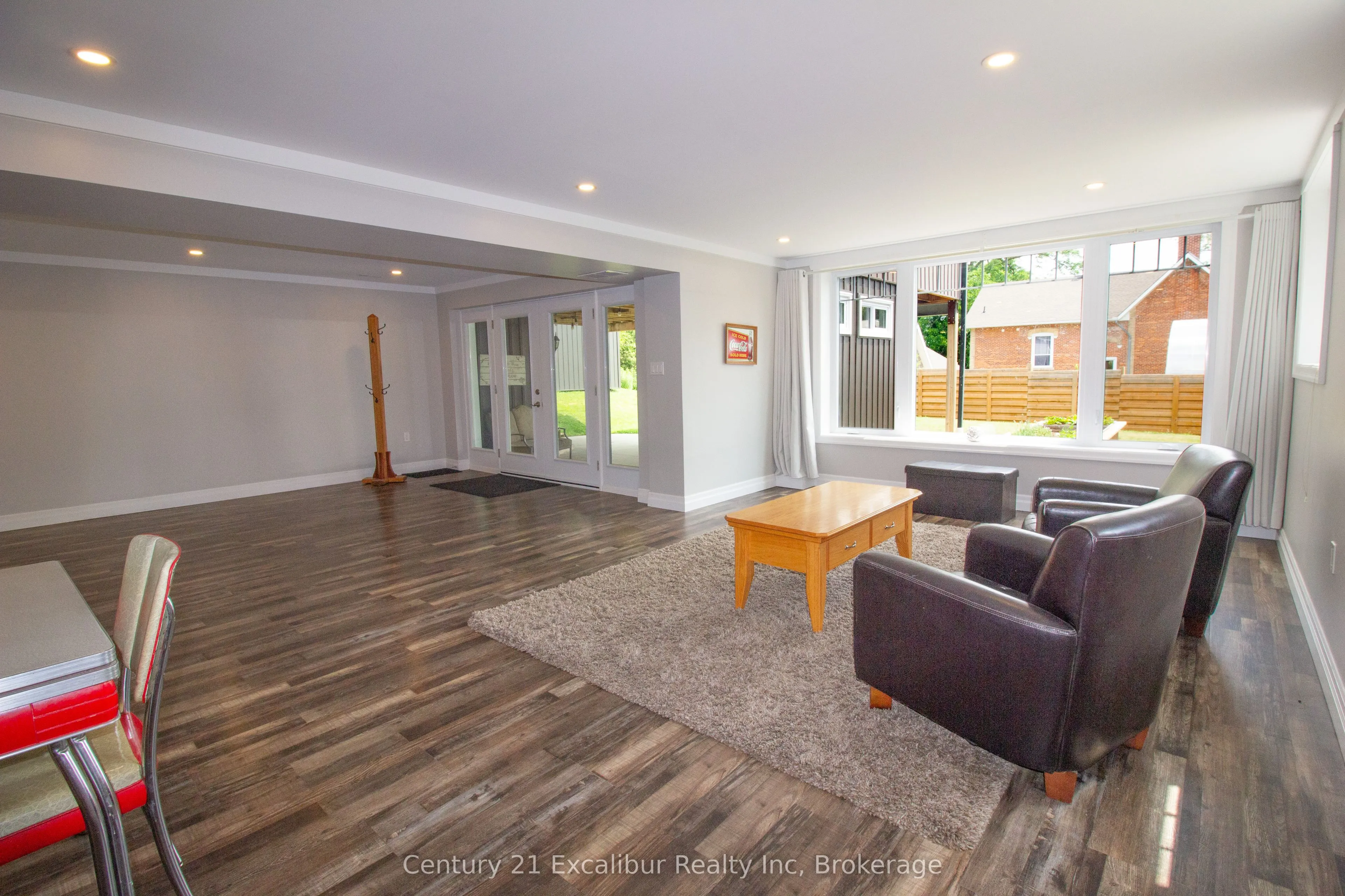 566 St. Patrick Street E
