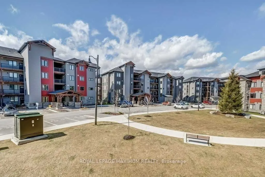 10 Beausoleil Lane, #204