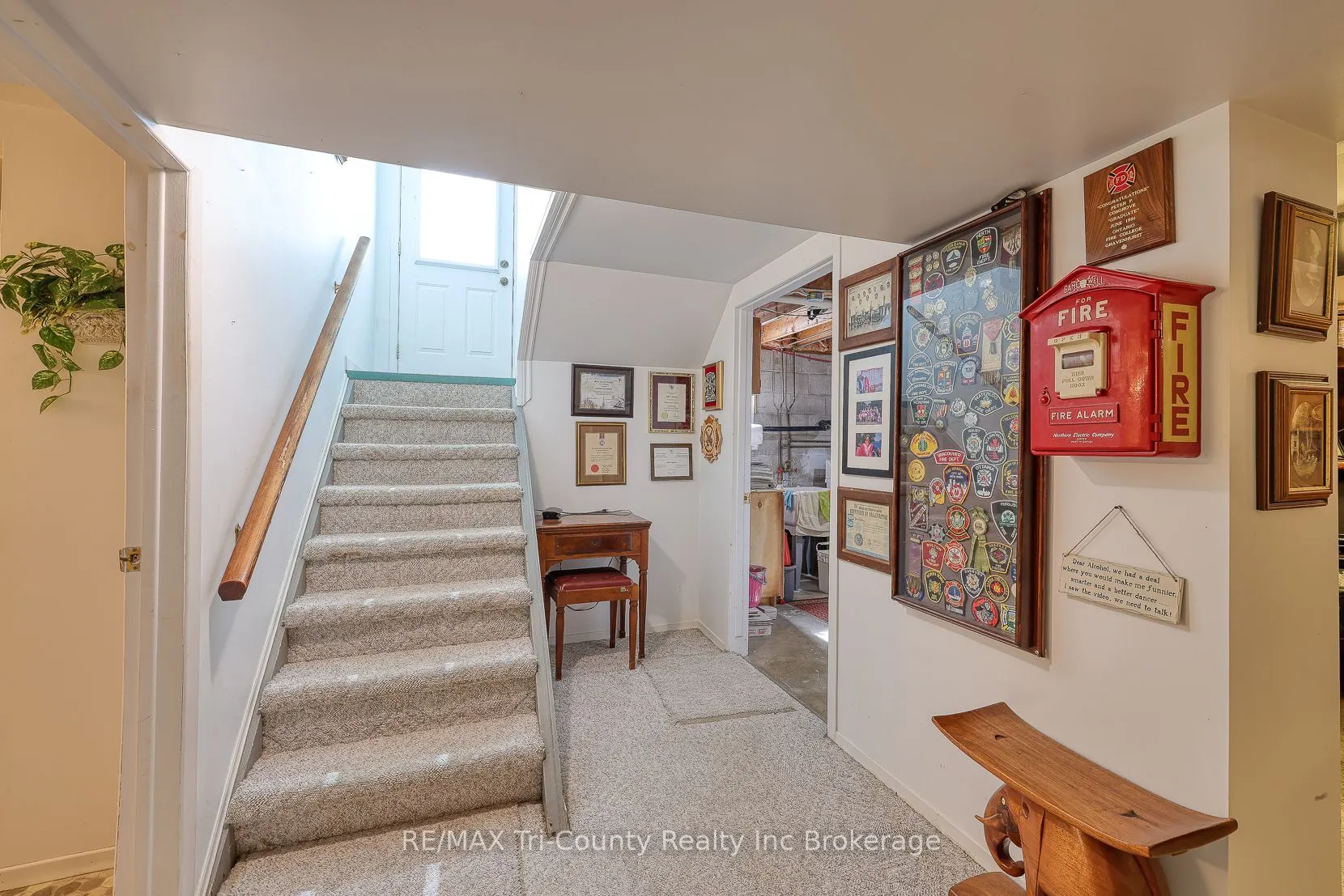 14 Lowrie Crescent