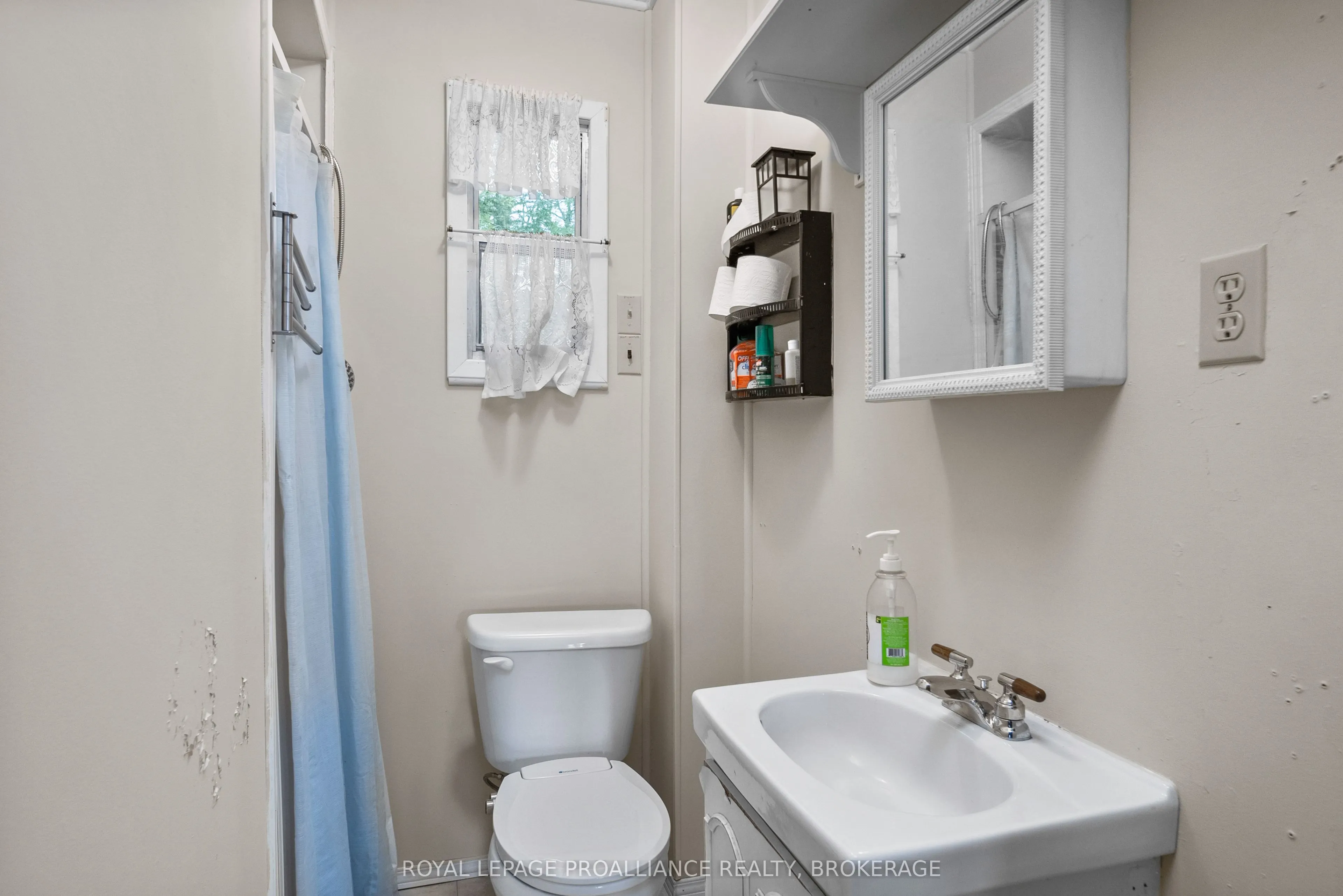 24A&24B Cypress Lane