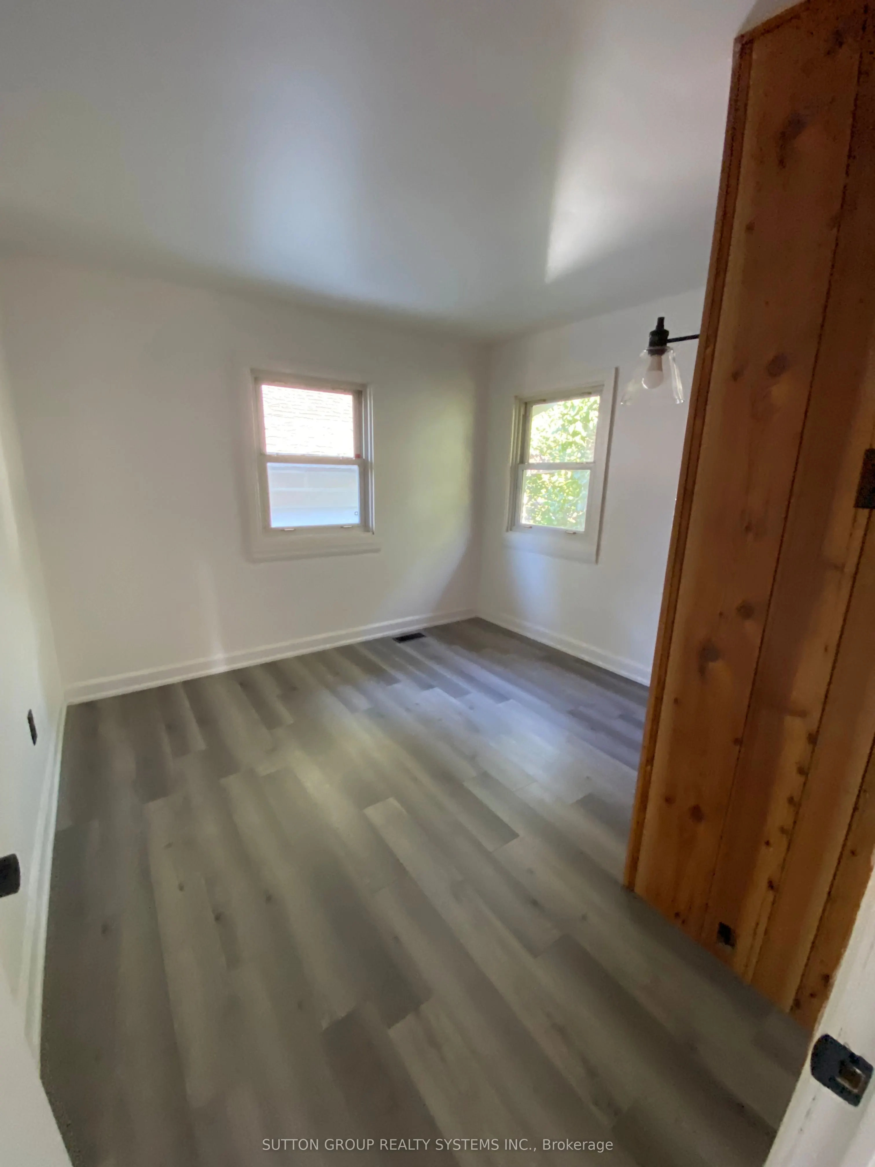30 Perry Avenue