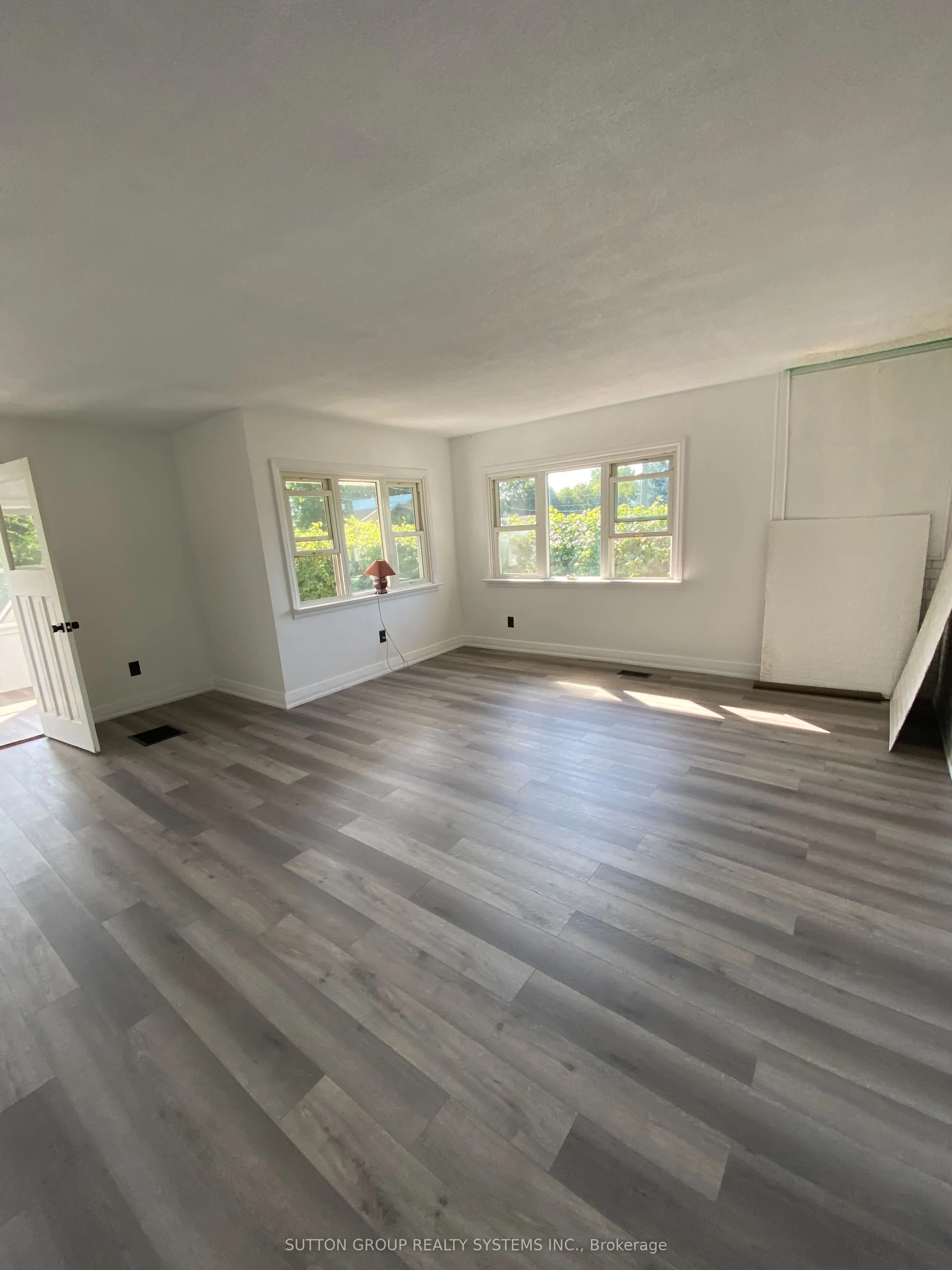 30 Perry Avenue