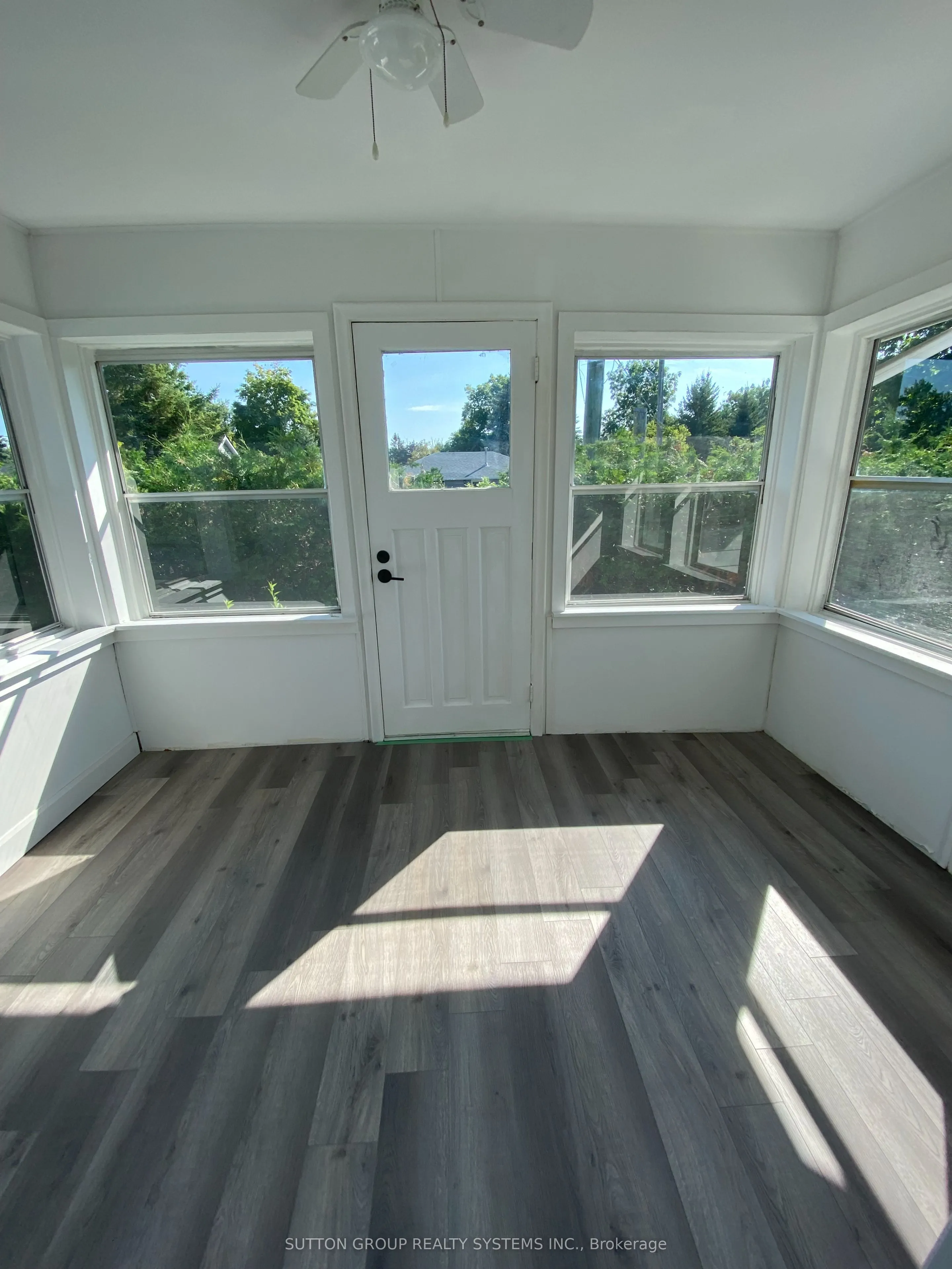 30 Perry Avenue