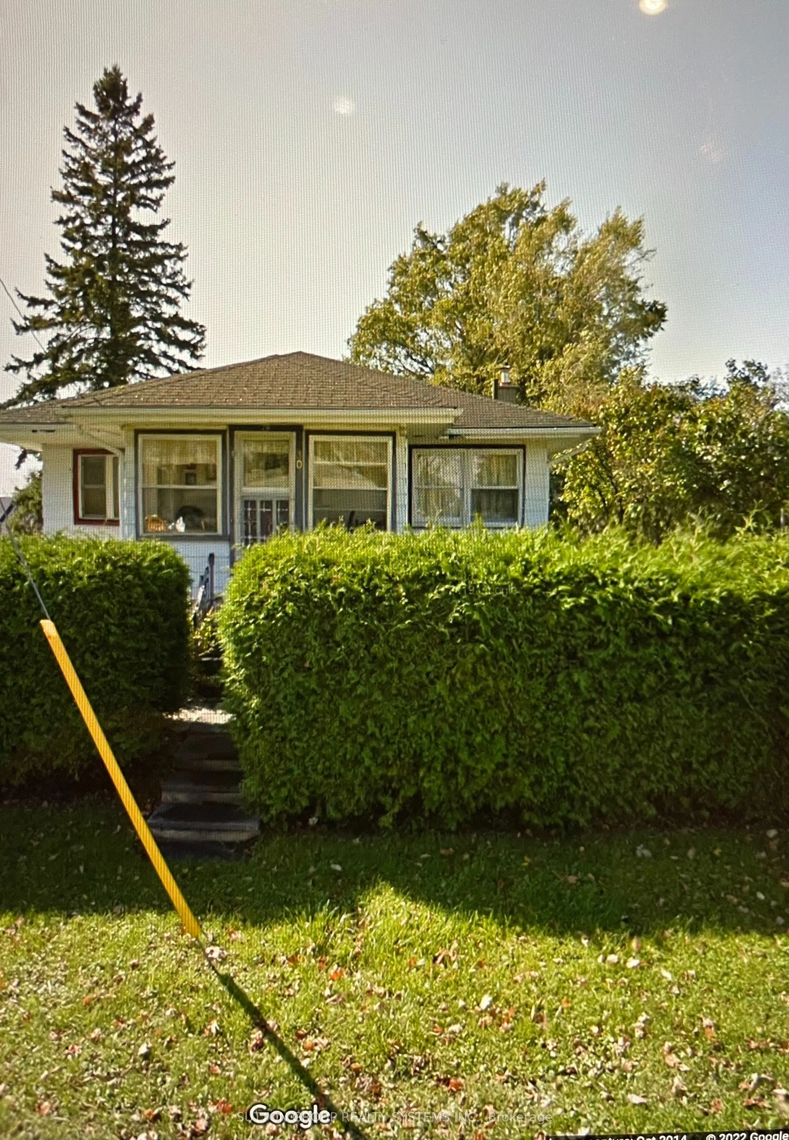 30 Perry Avenue