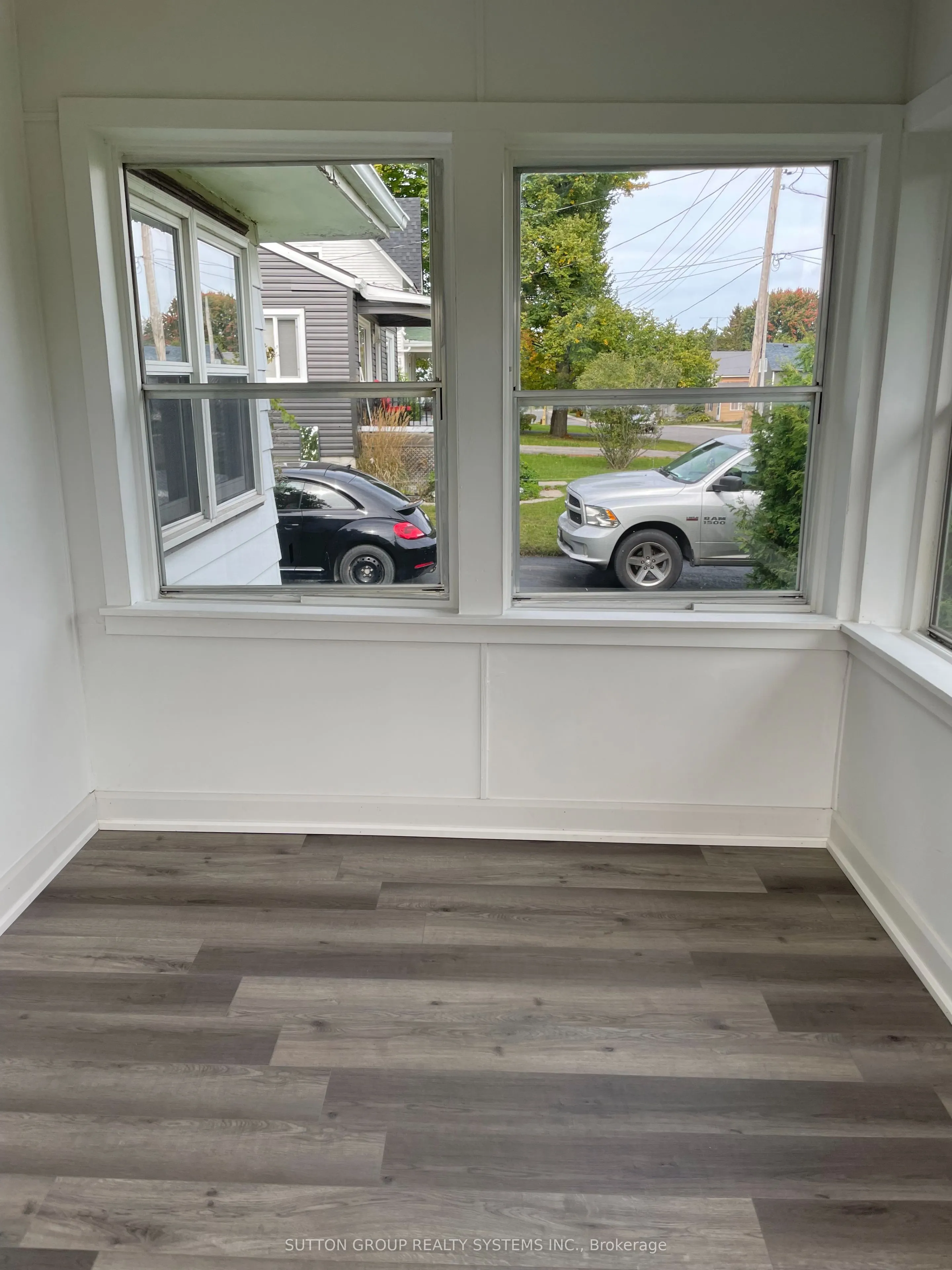 30 Perry Avenue