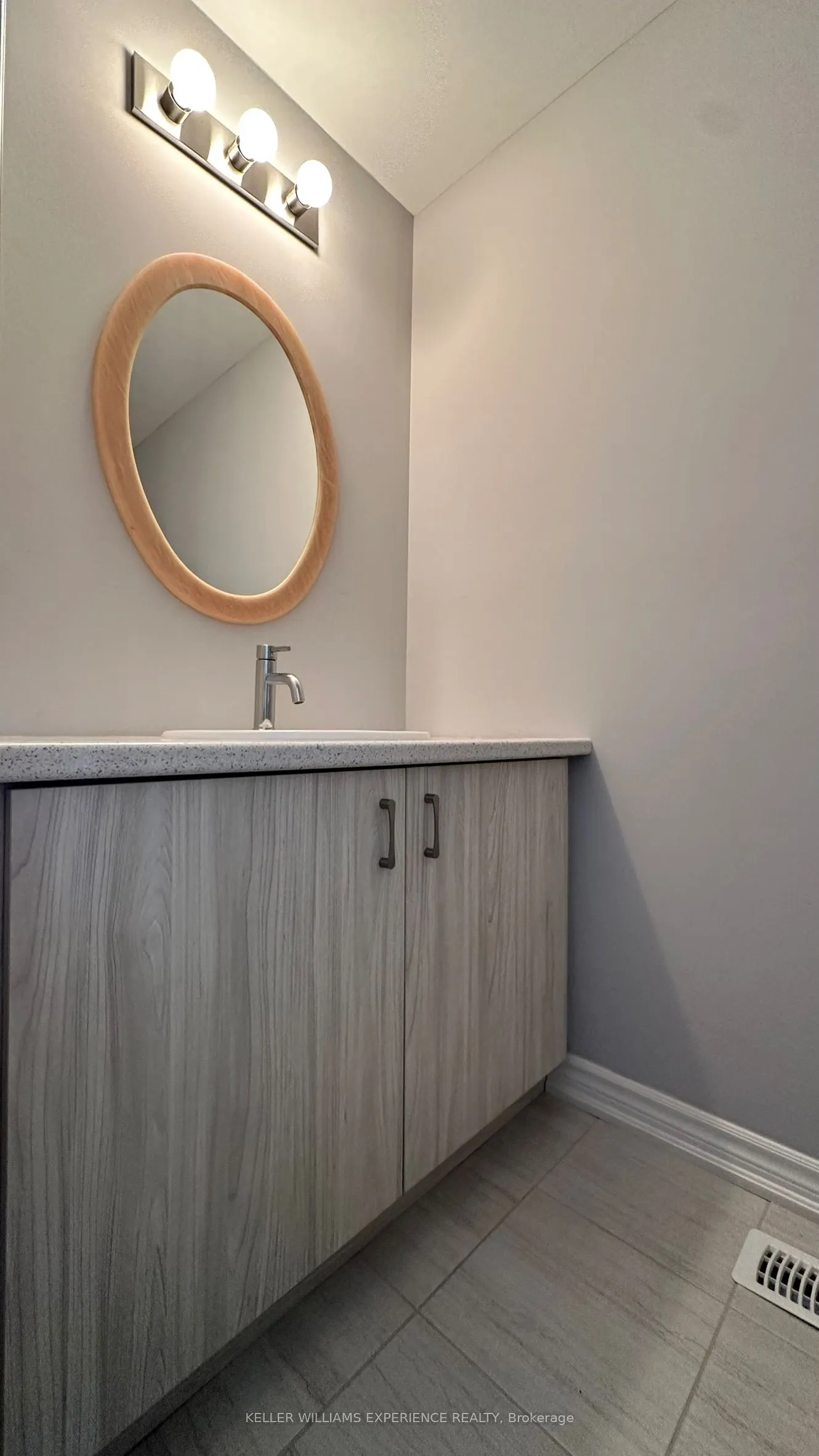 106 Delphi Court, #147