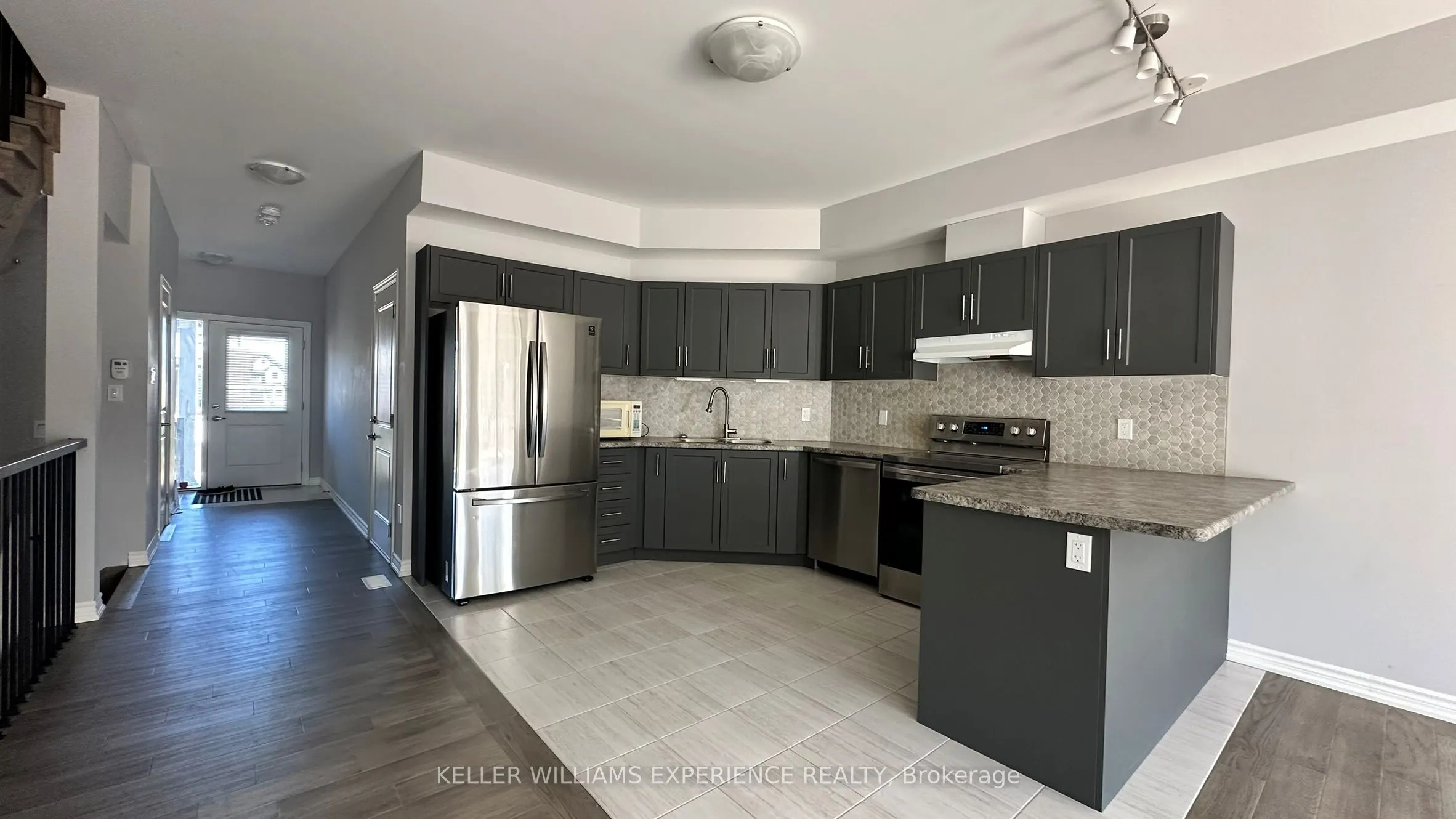 106 Delphi Court, #147