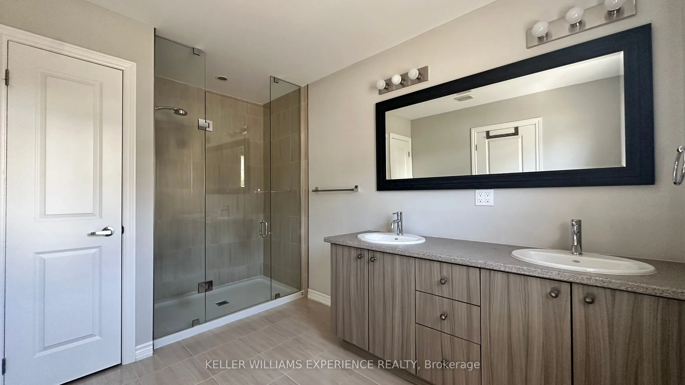 106 Delphi Court, #147
