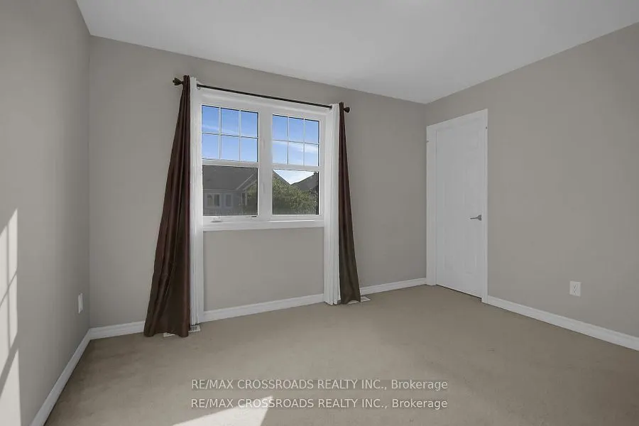 906 Whimbrel Way
