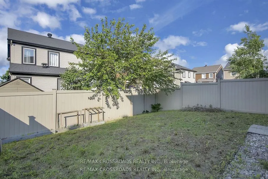 906 Whimbrel Way
