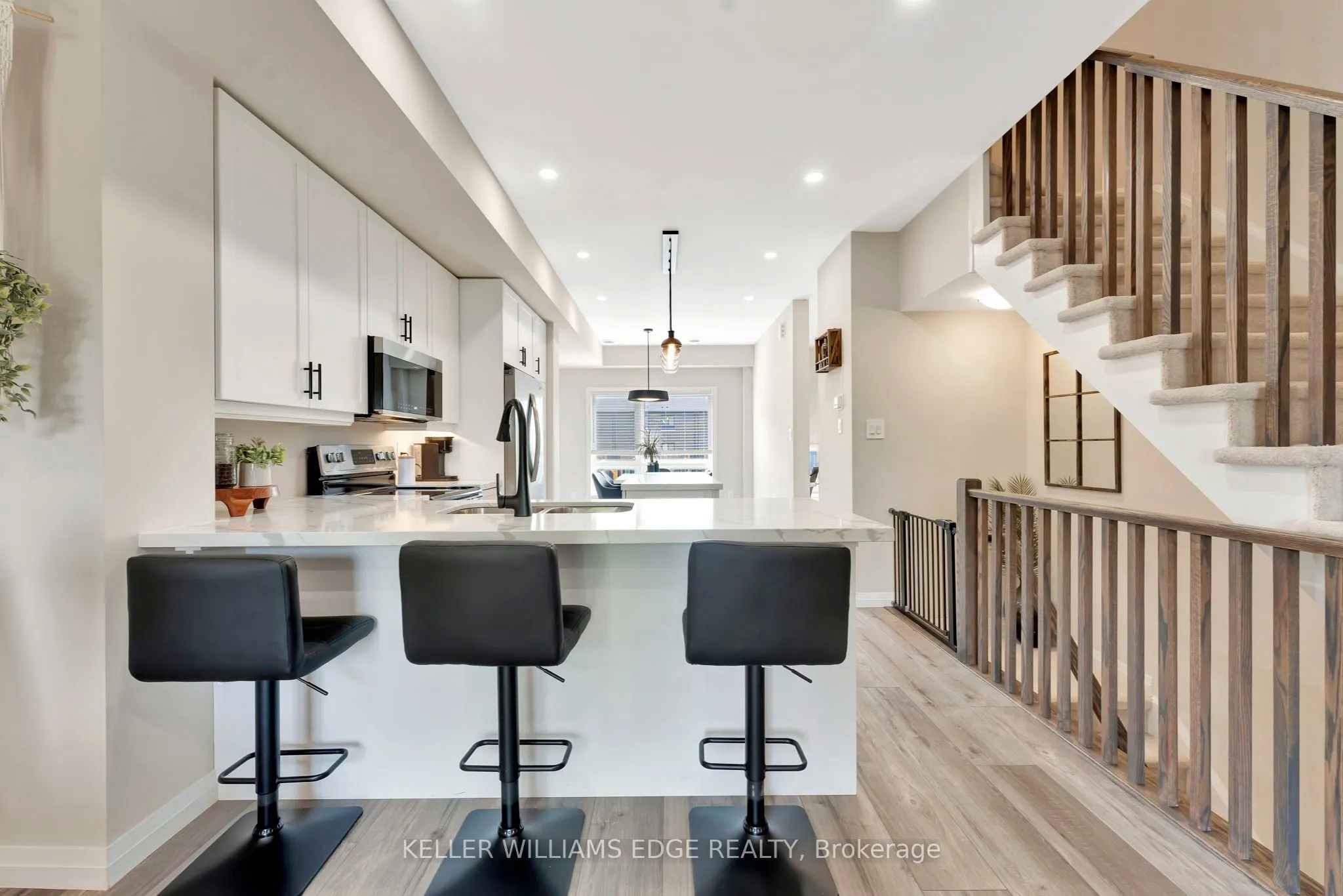 720 Grey Street #32