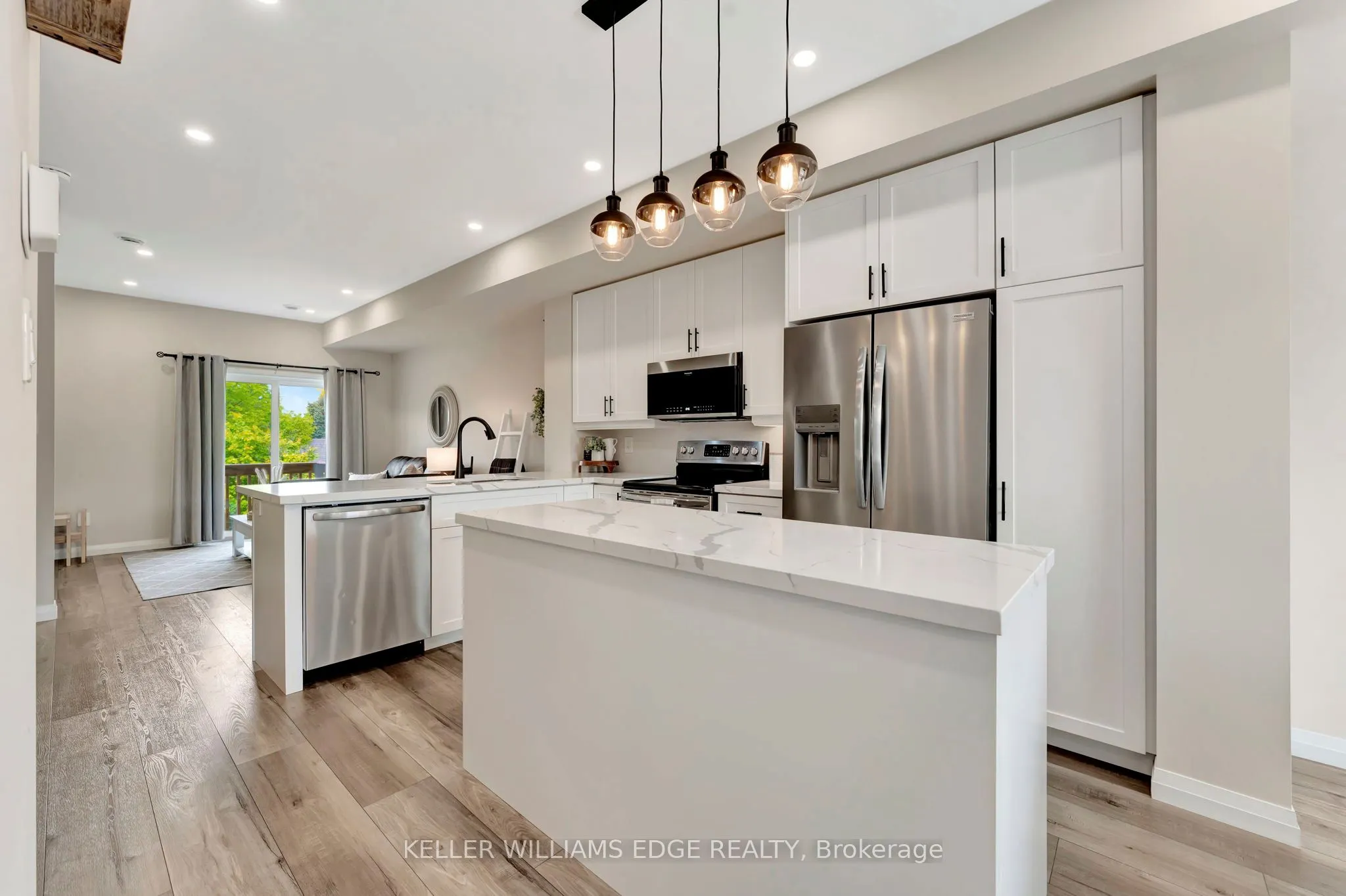 720 Grey Street #32