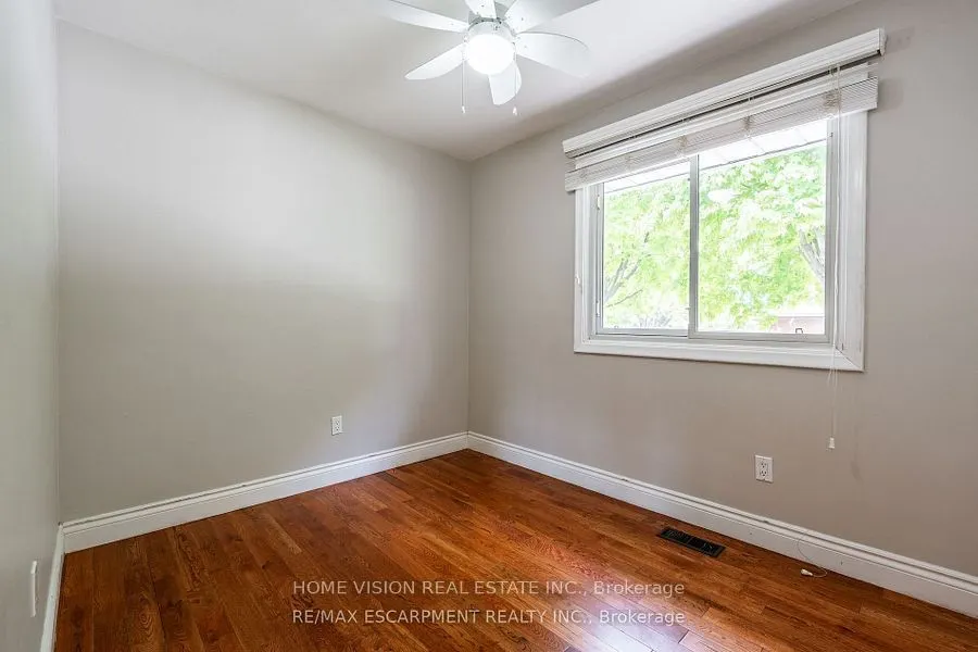 3 Tanager Avenue E