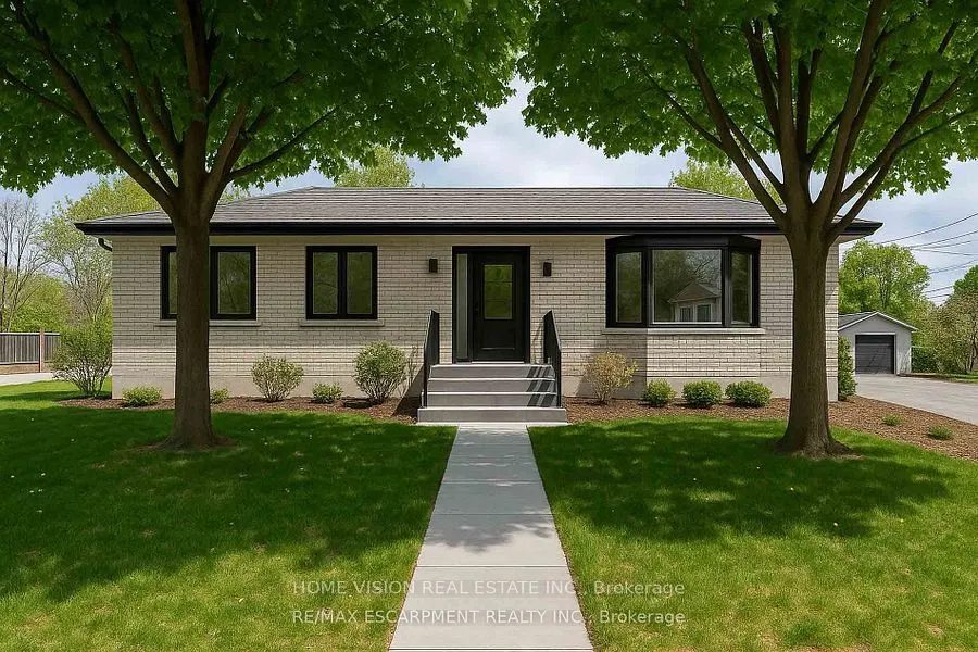 3 Tanager Avenue E