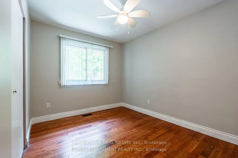 3 Tanager Avenue E