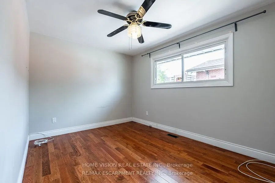 3 Tanager Avenue E