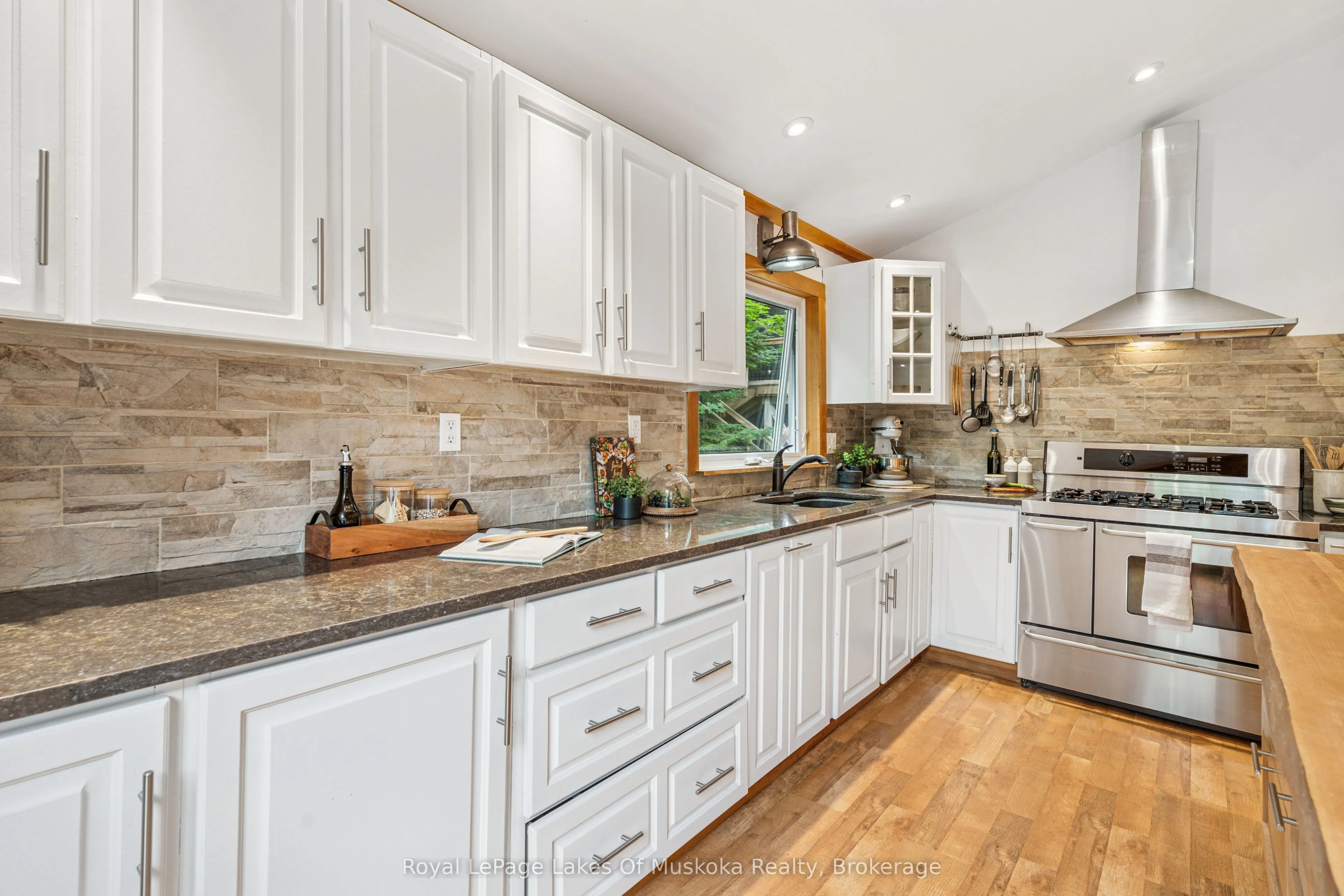 1315 Wolf Circle