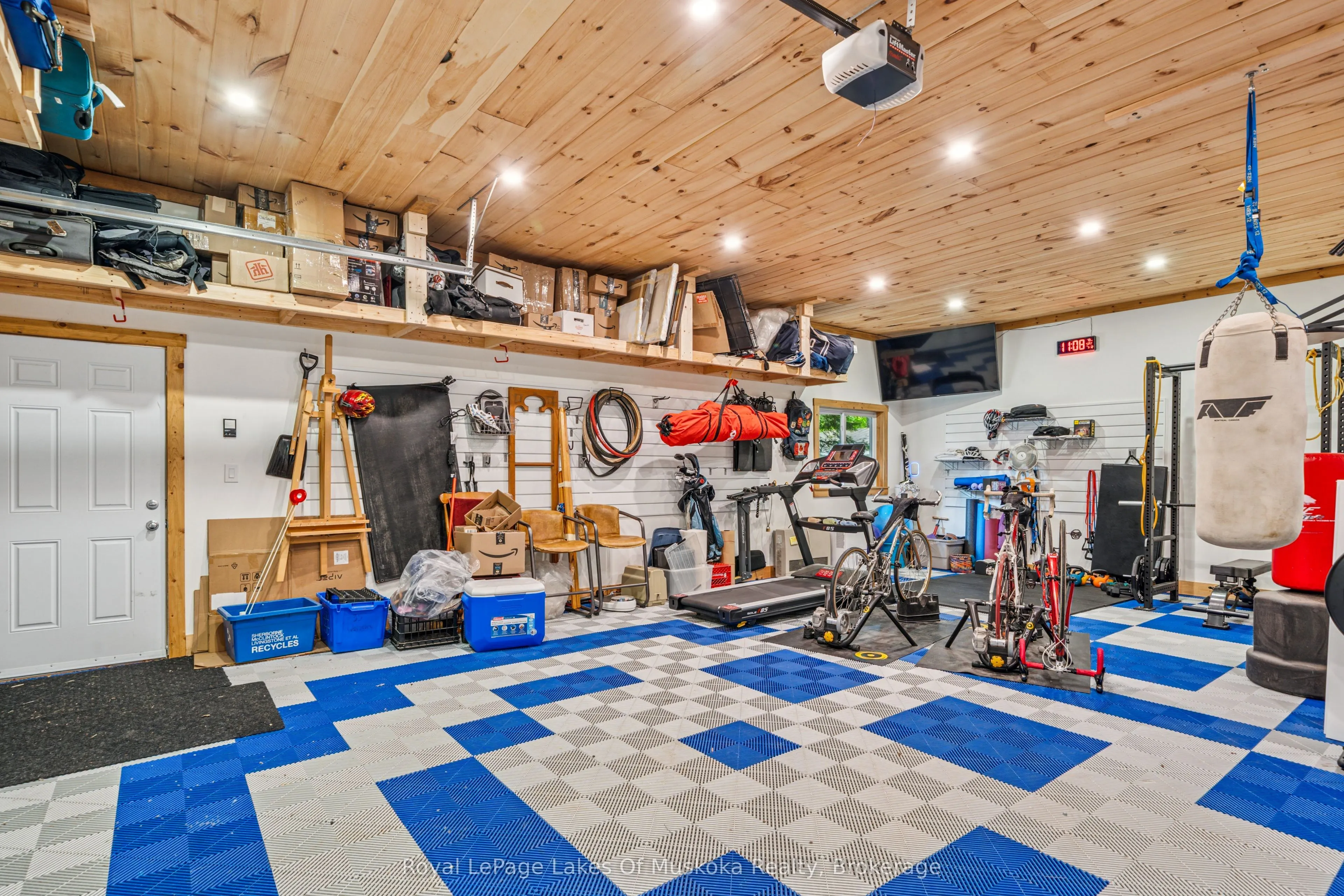 1315 Wolf Circle