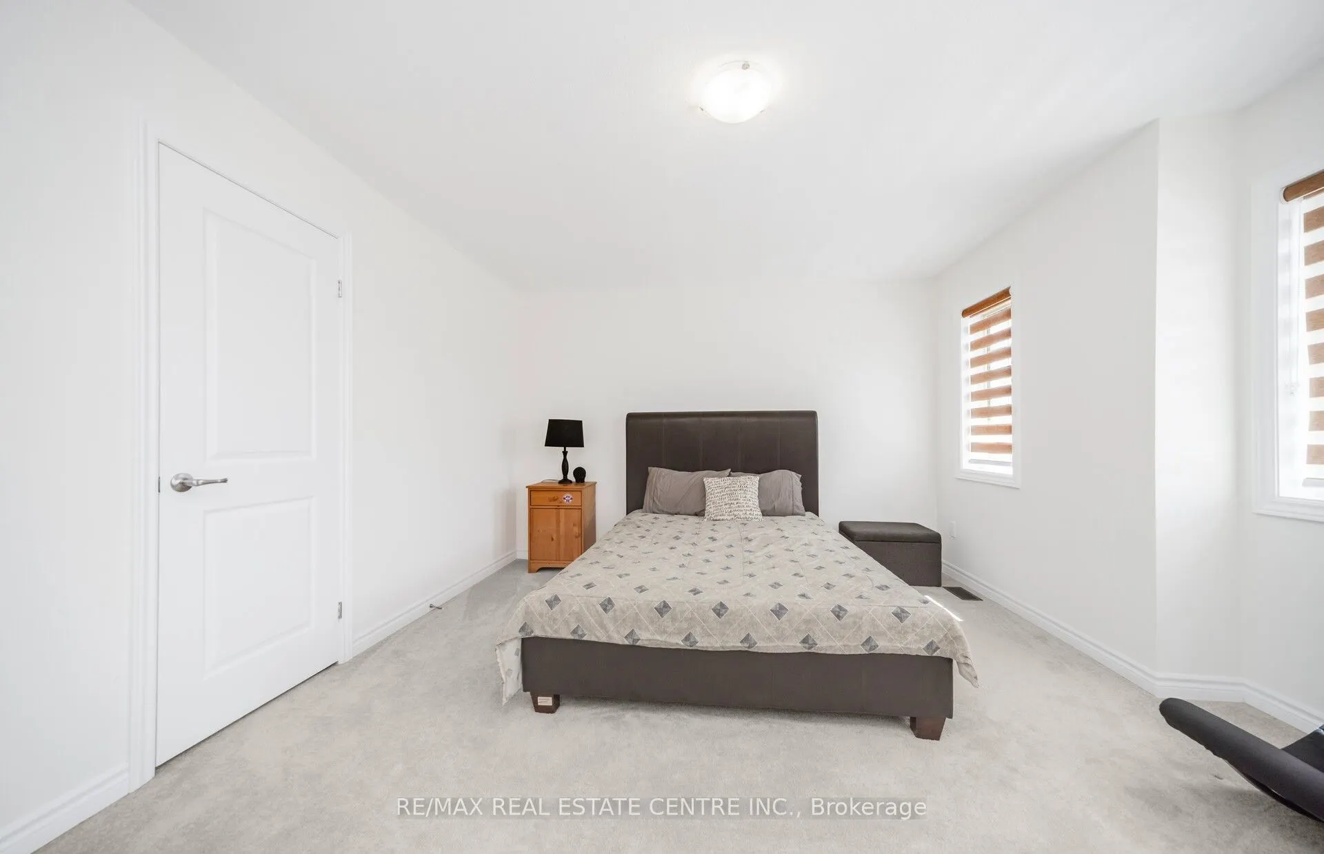 16 Flagg Avenue