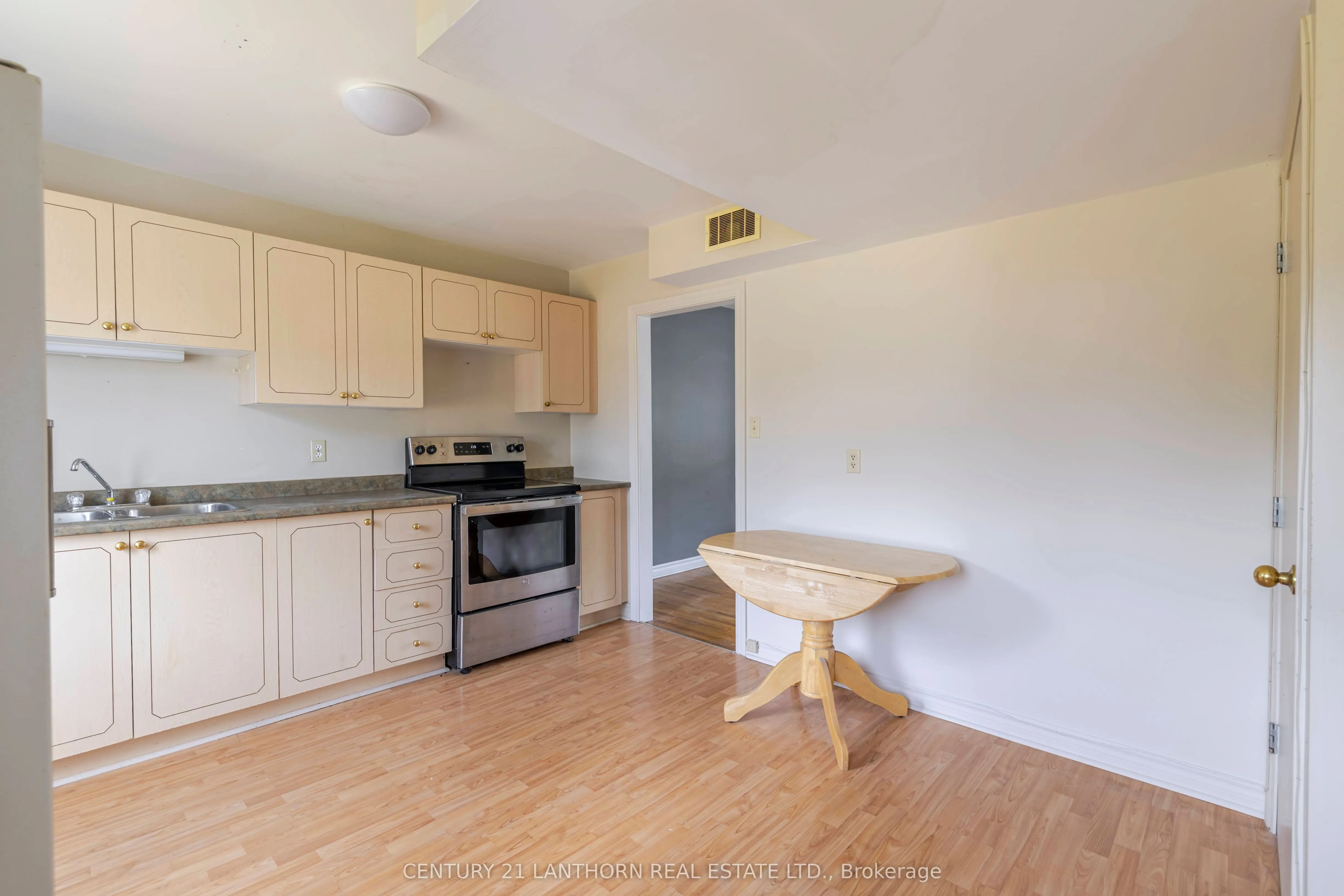 6 Inkerman Avenue