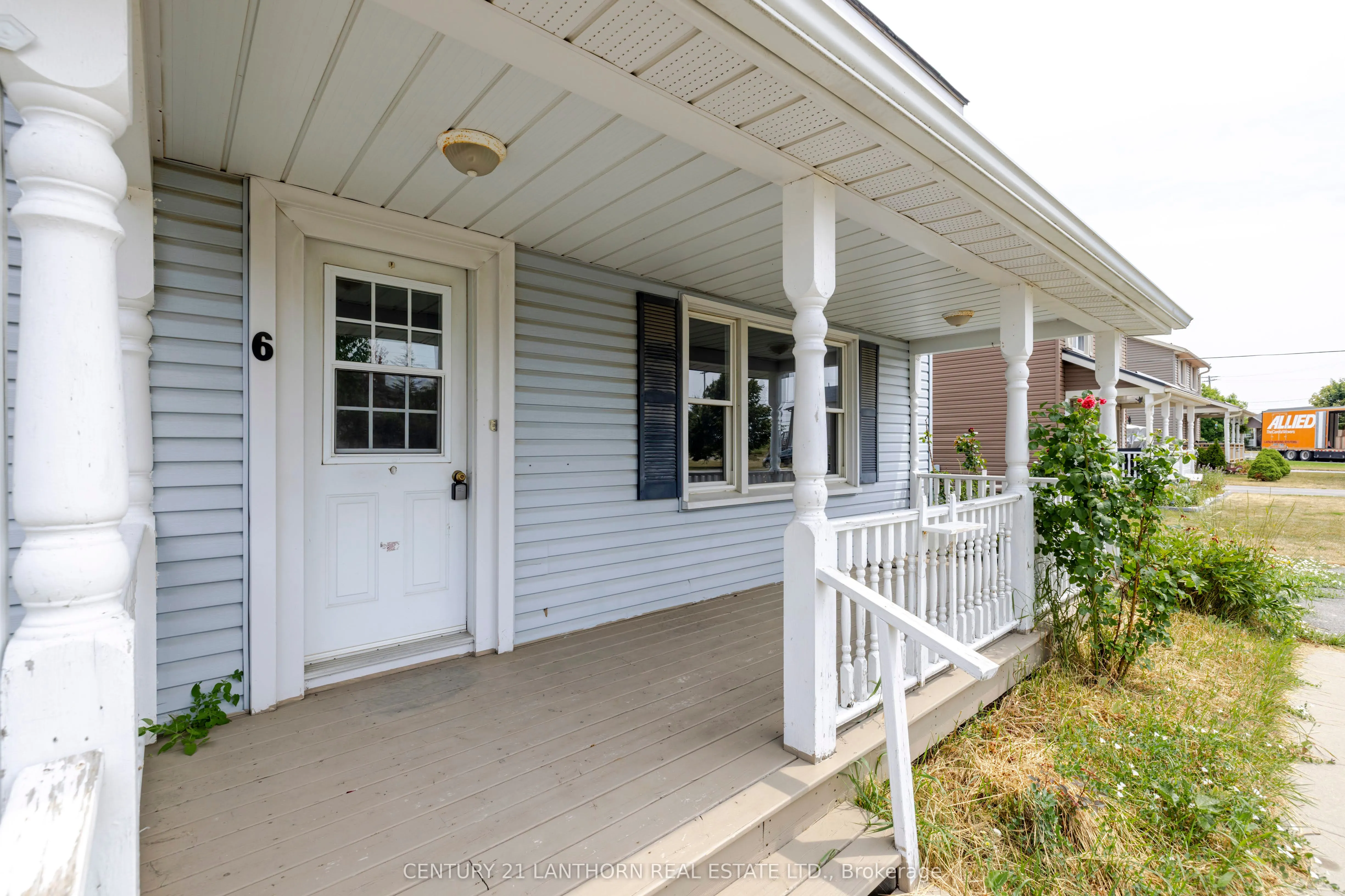 6 Inkerman Avenue