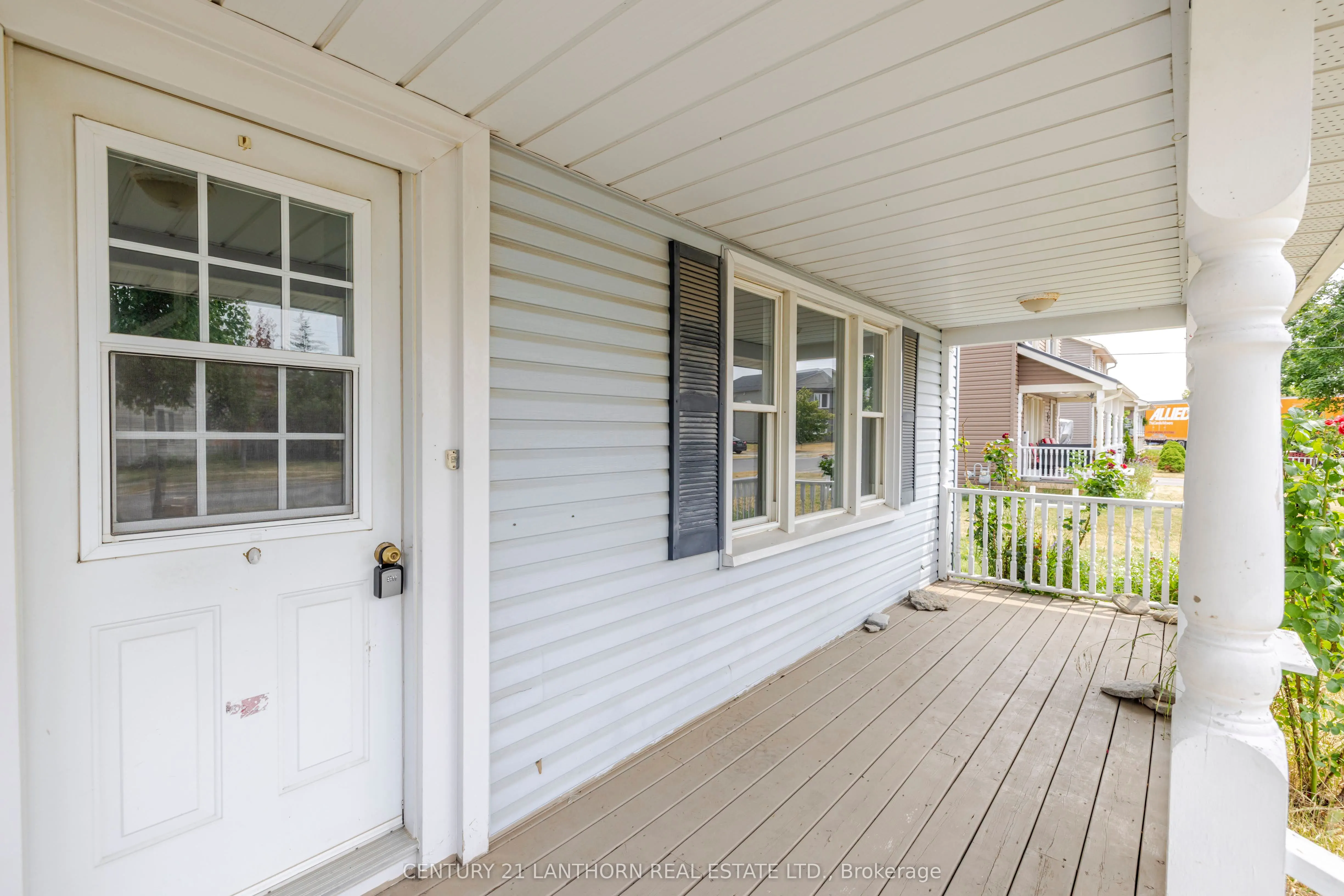 6 Inkerman Avenue