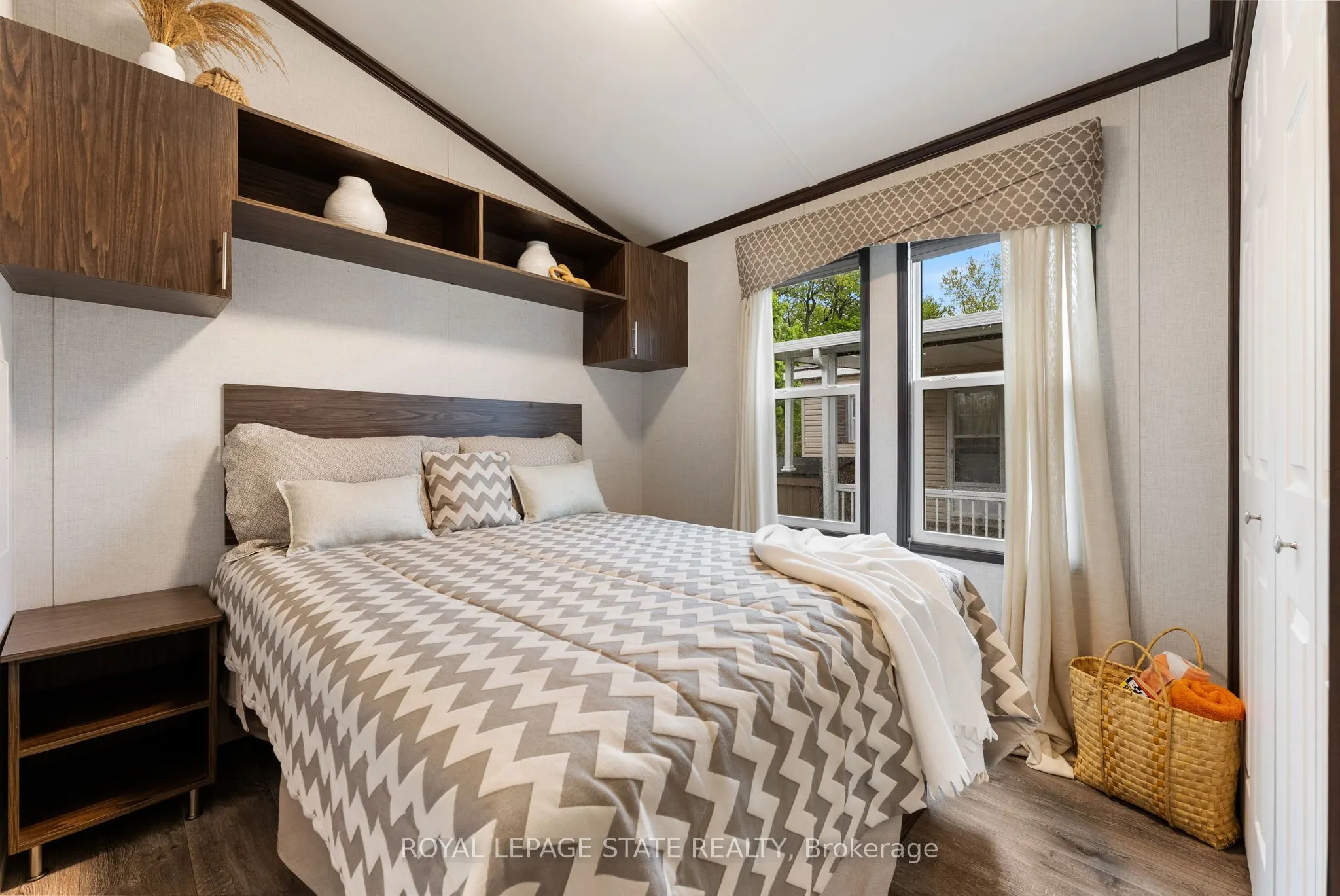 490 Empire Road, #213