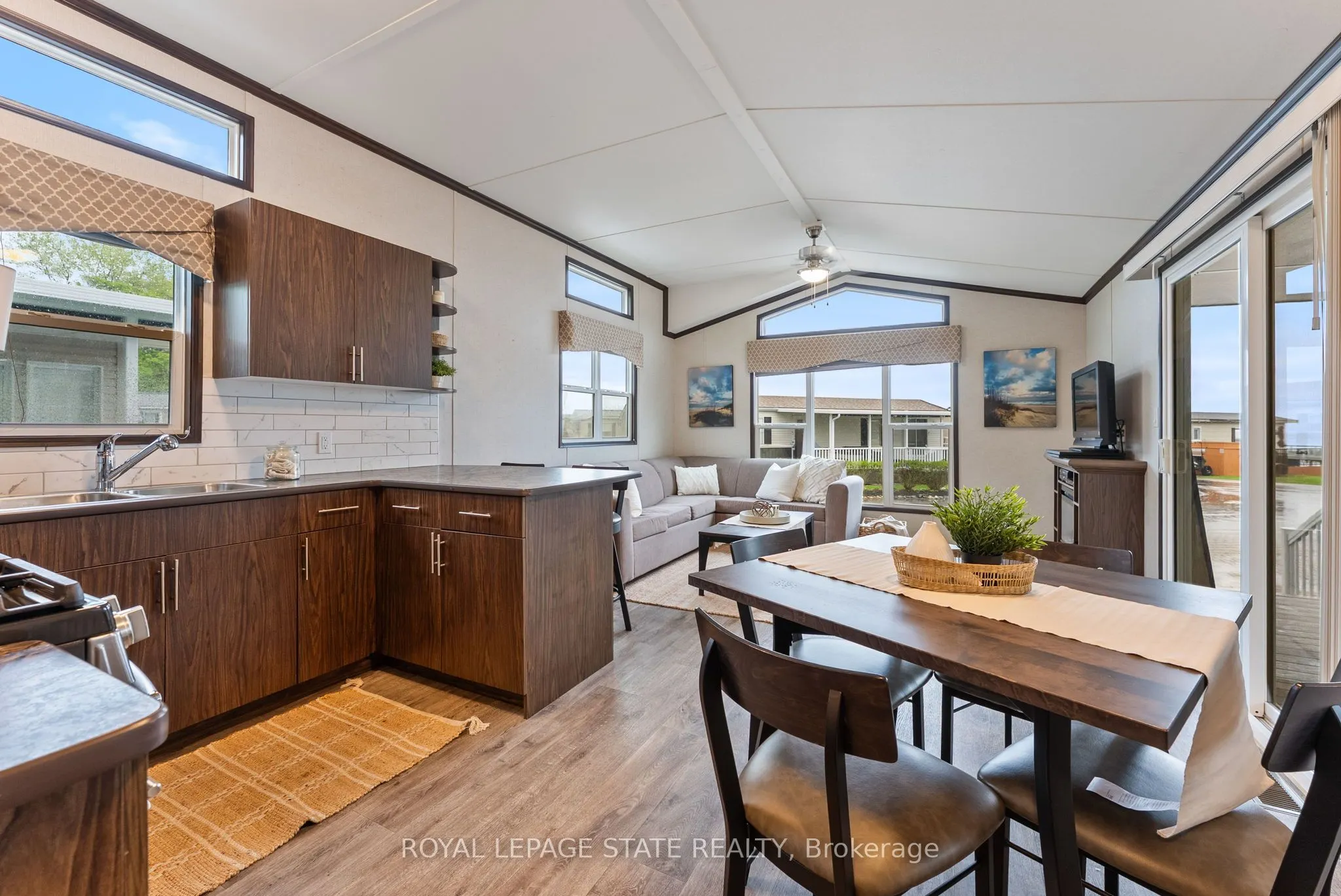 490 Empire Road, #213