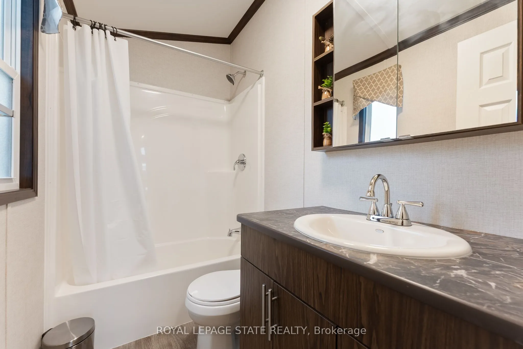 490 Empire Road, #213