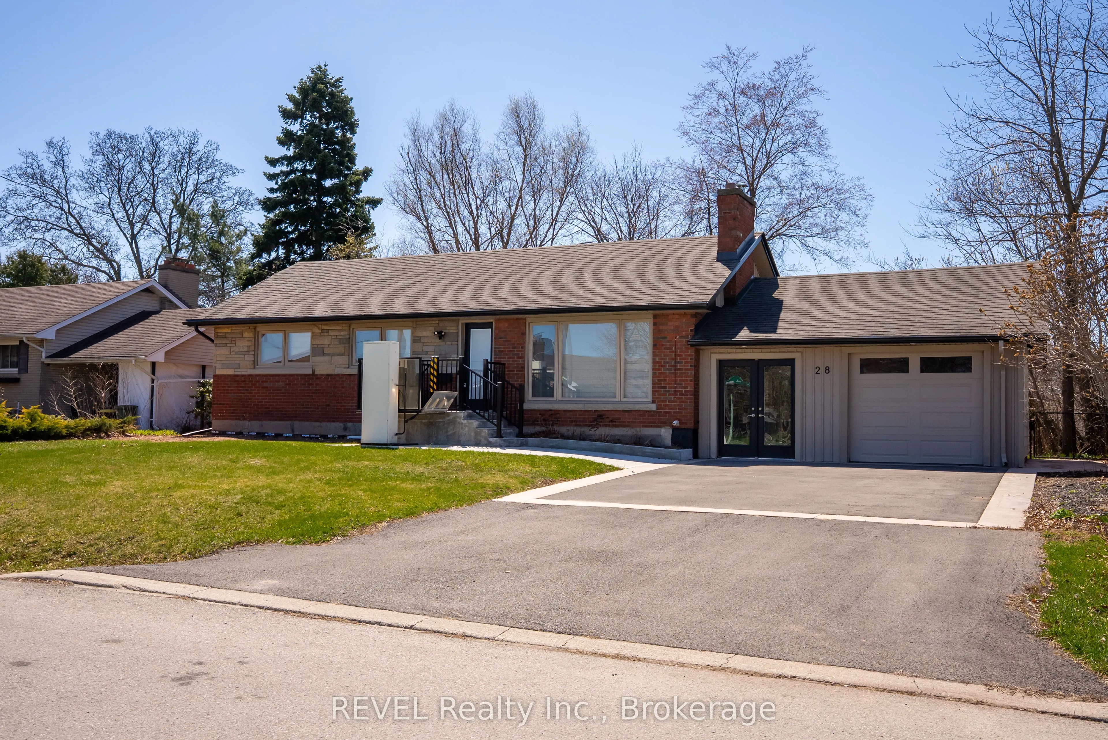 28 Dale Avenue