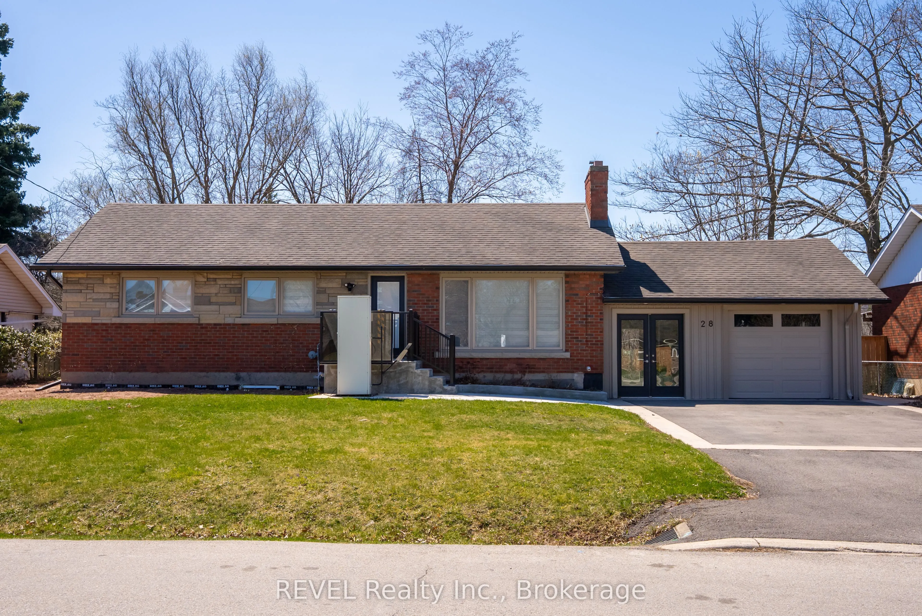 28 Dale Avenue
