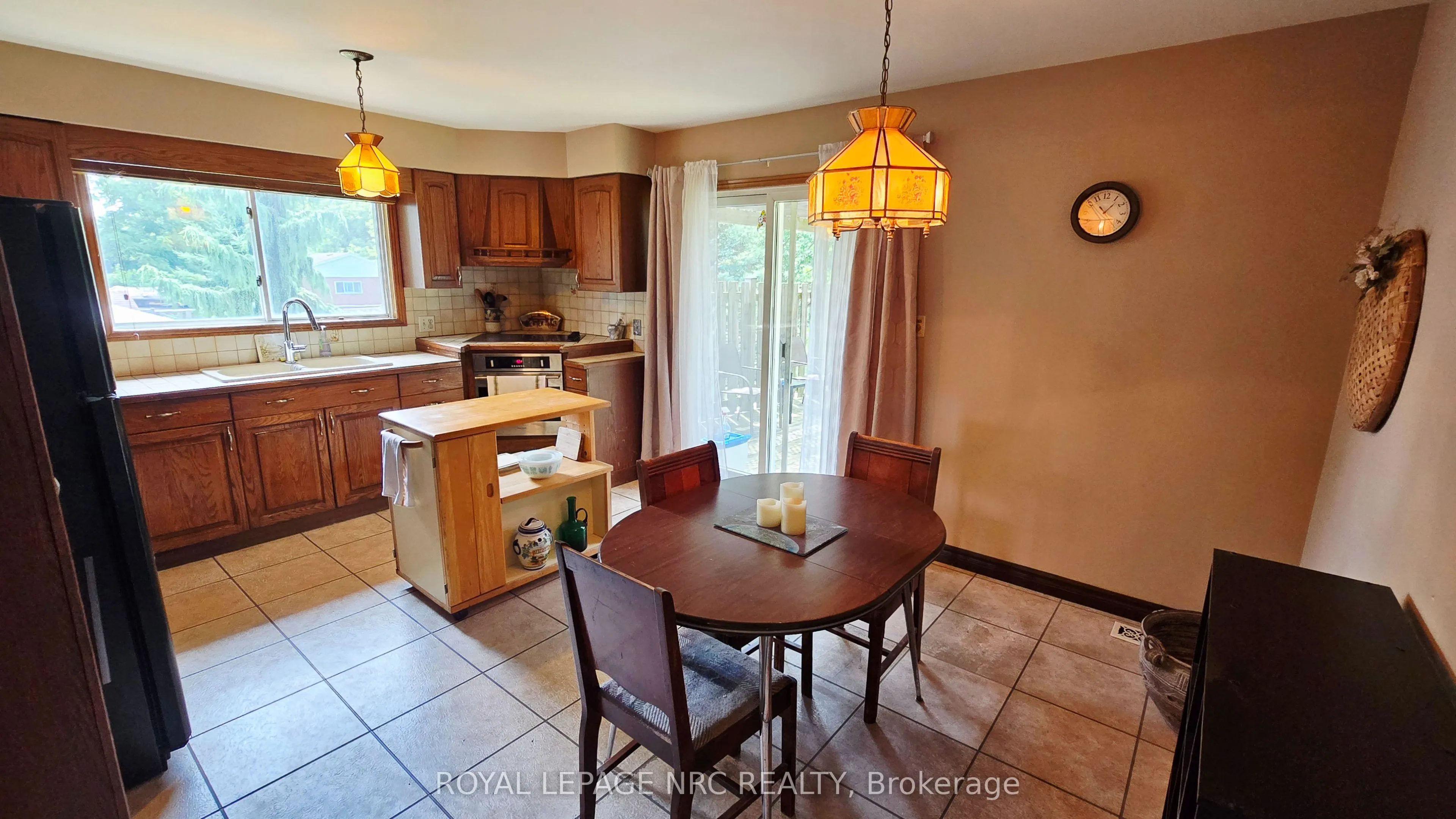 145 Leaside Drive