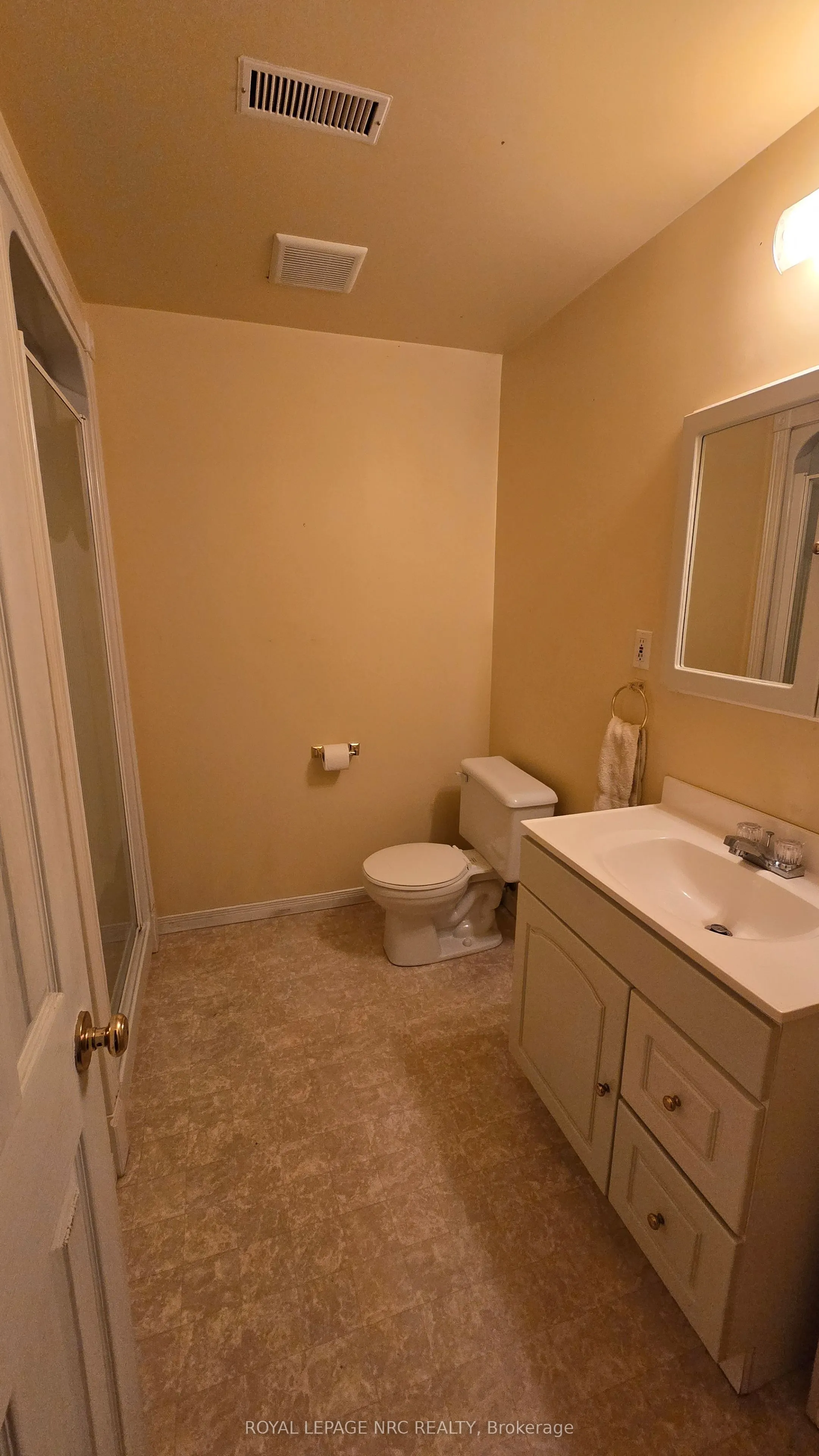 145 Leaside Drive