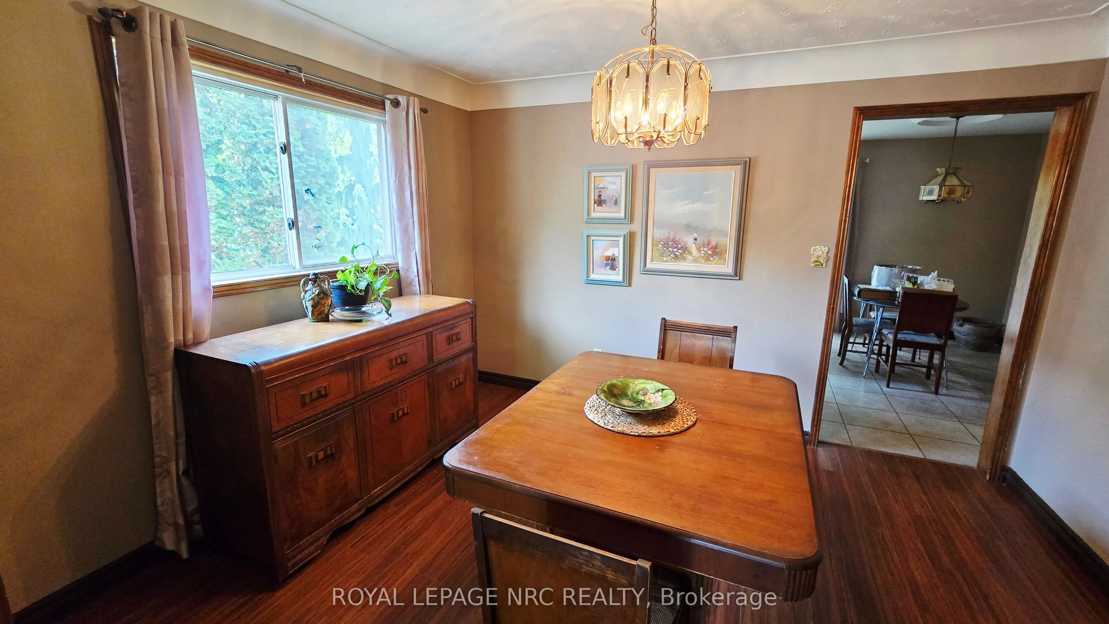 145 Leaside Drive