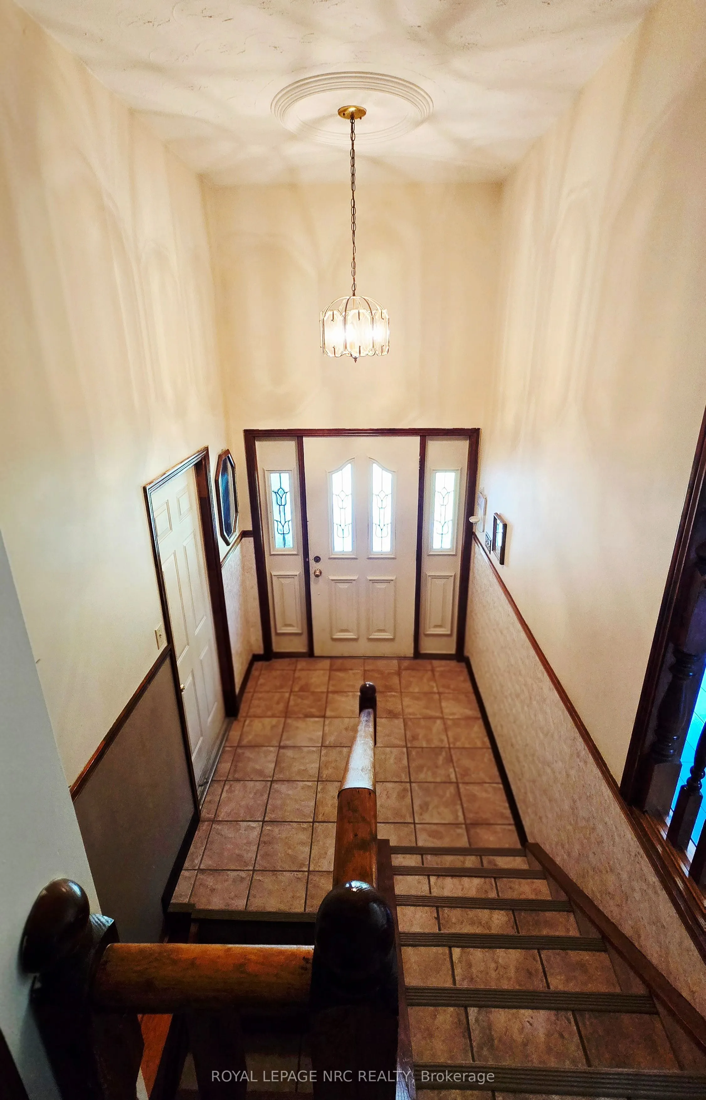 145 Leaside Drive